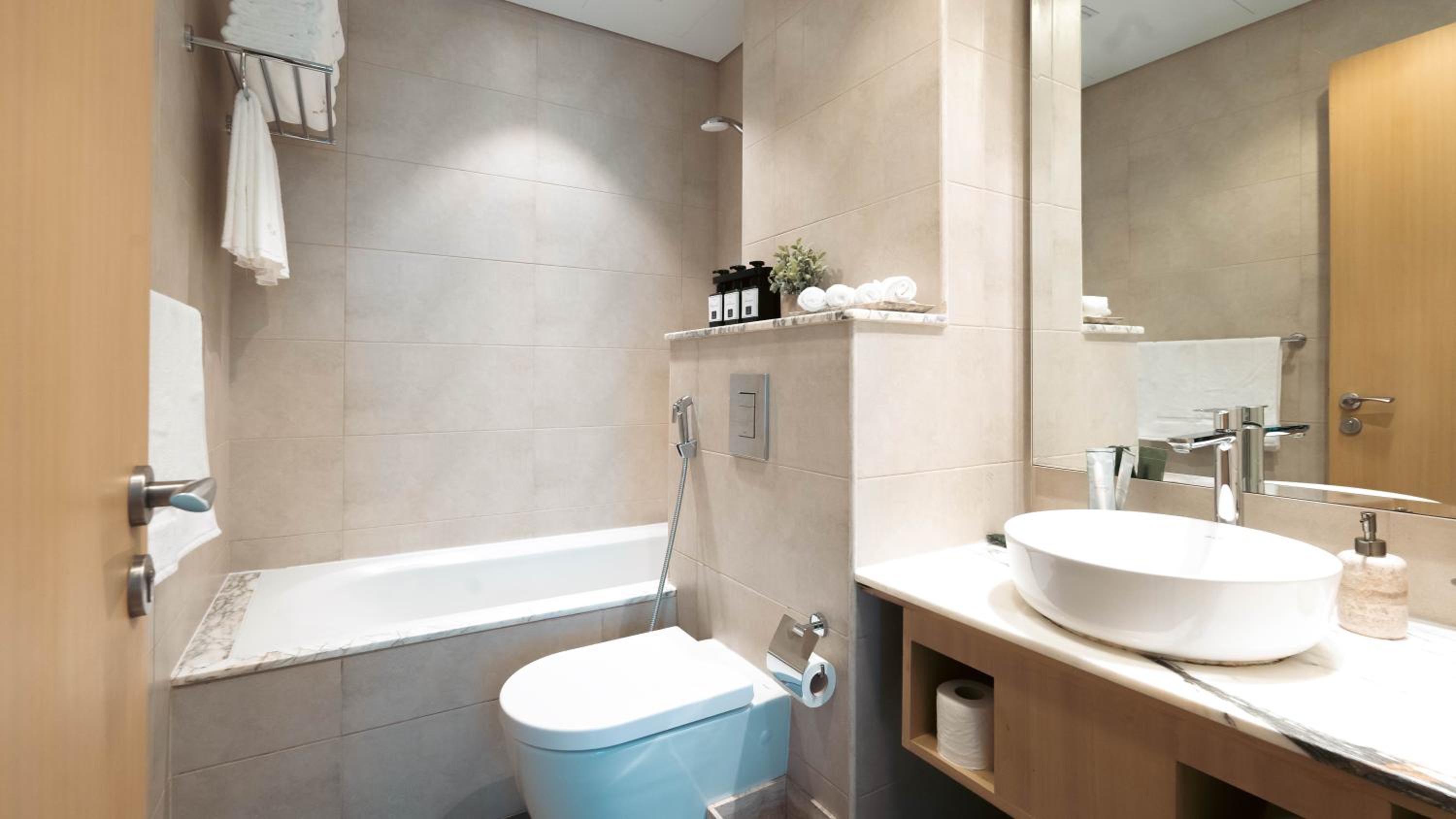 3BR Paramount Downtown - Burj Khalifa View