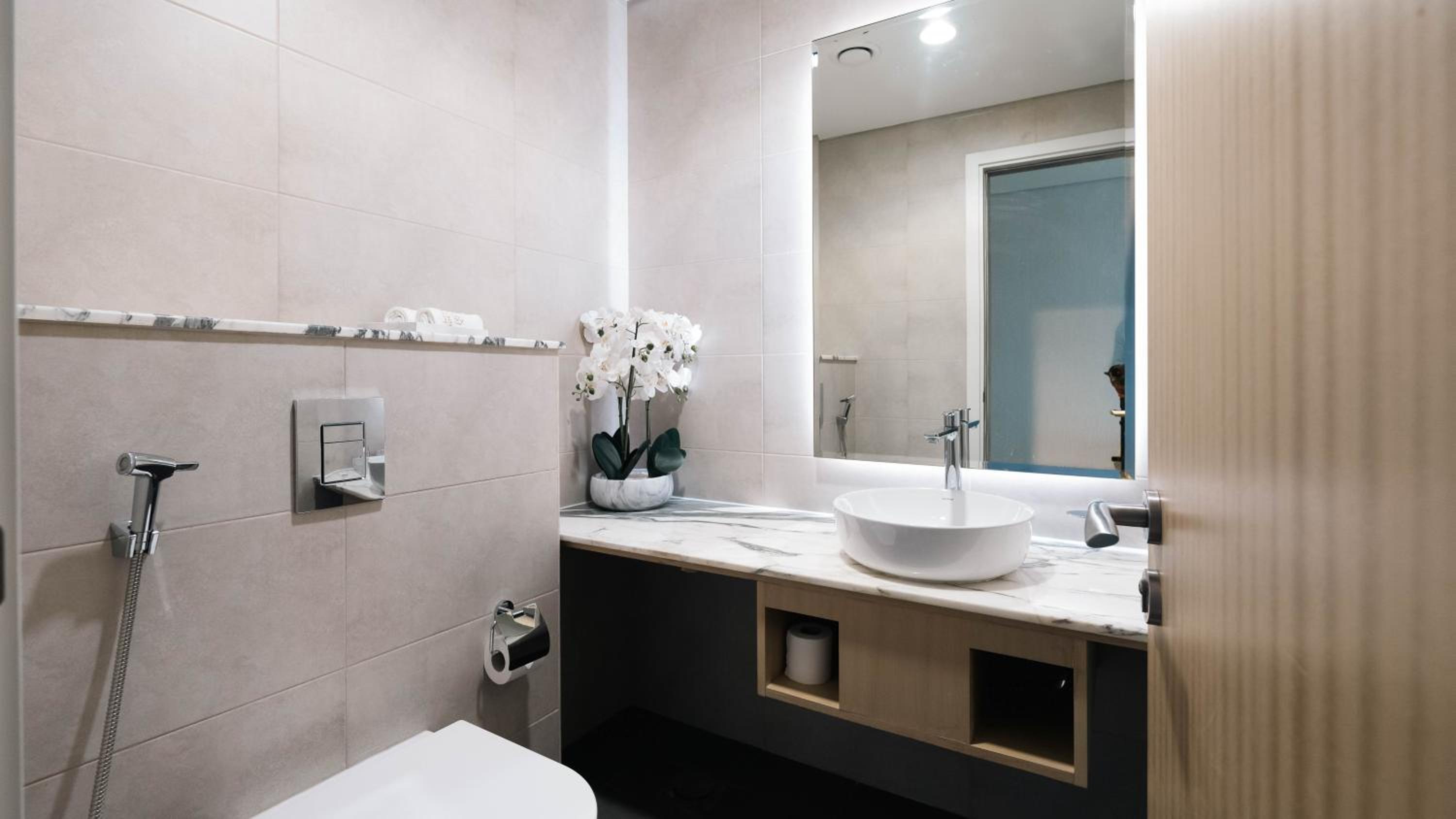 3BR Paramount Downtown - Burj Khalifa View
