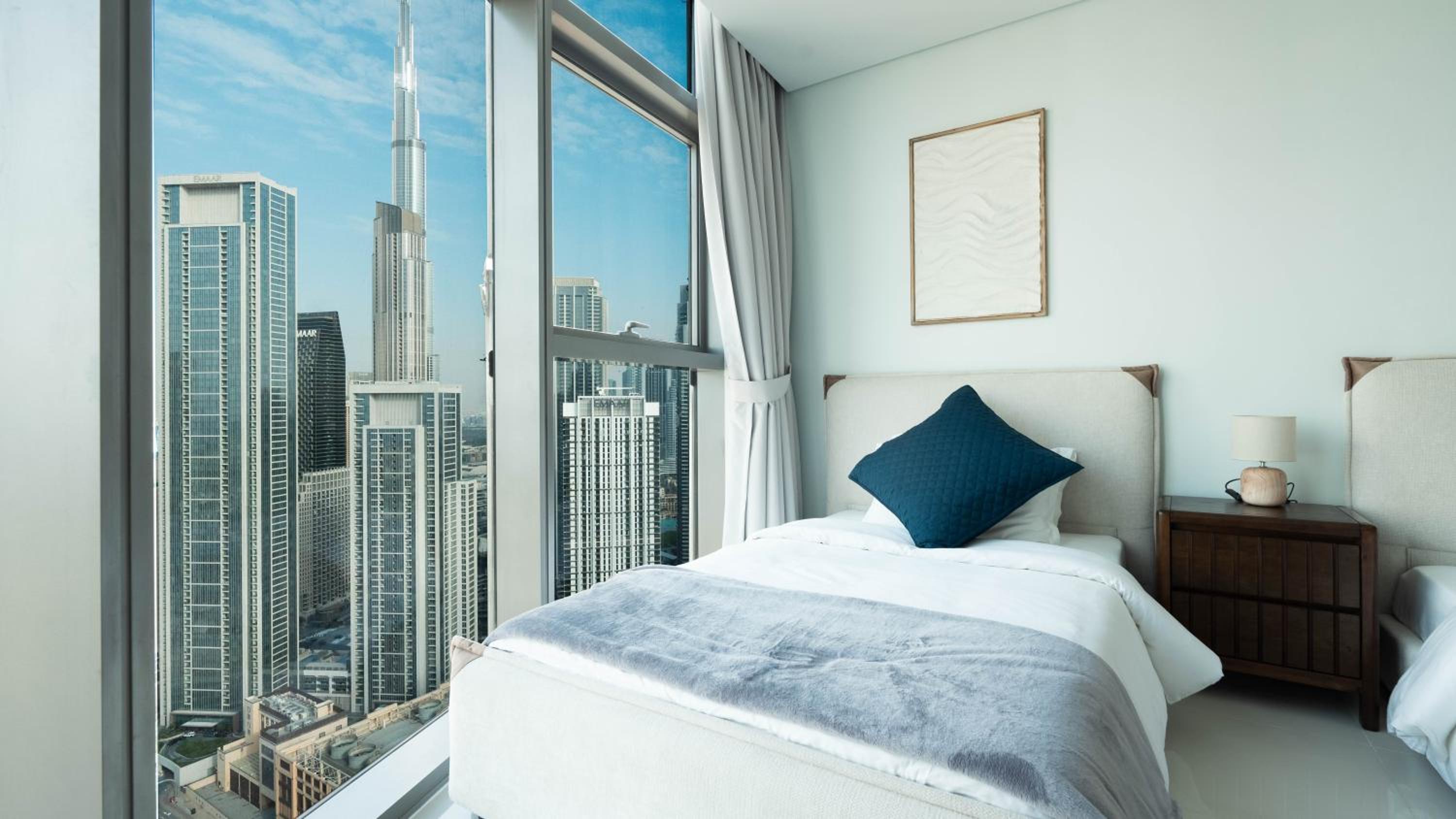 3BR Paramount Downtown - Burj Khalifa View