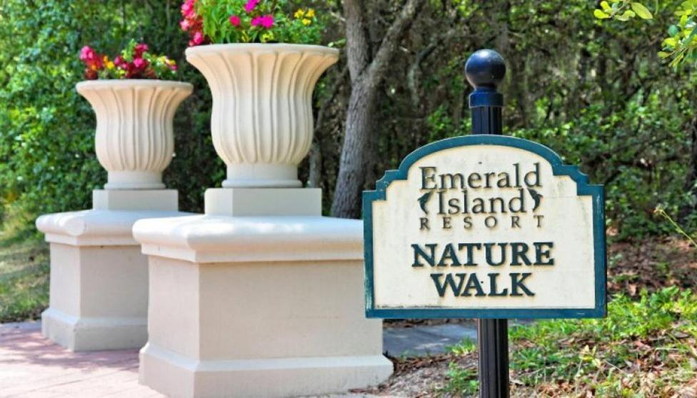 7BR Villa in Emerald Island w/ Resort Perks