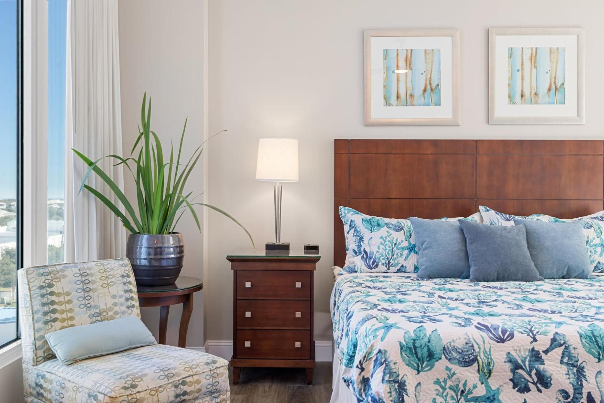 5 Star Resort 7th FL Sunrise Poolview Private Balconies Beach Gear Shuttle