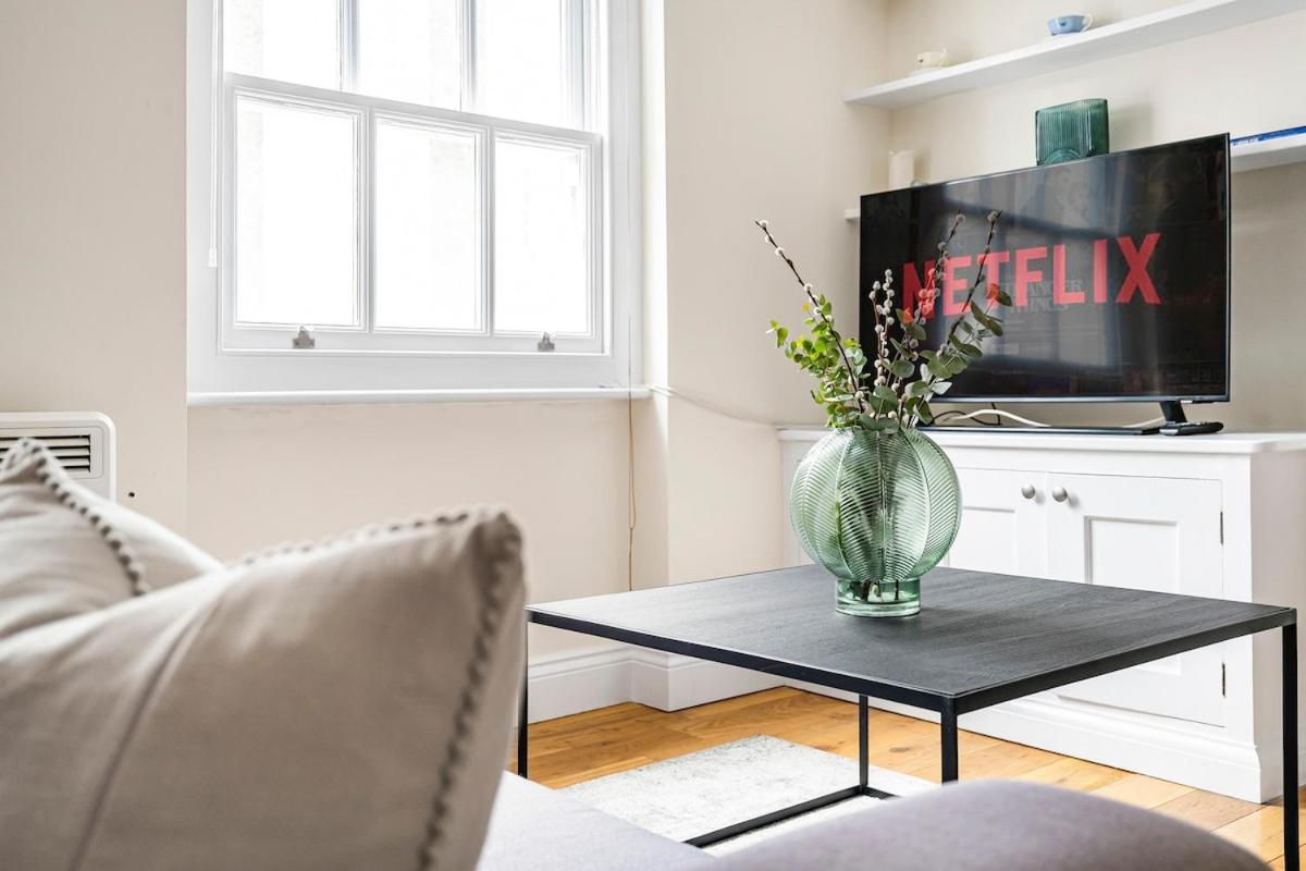 1-Bed Marylebone Residence with Super Fast Wifi