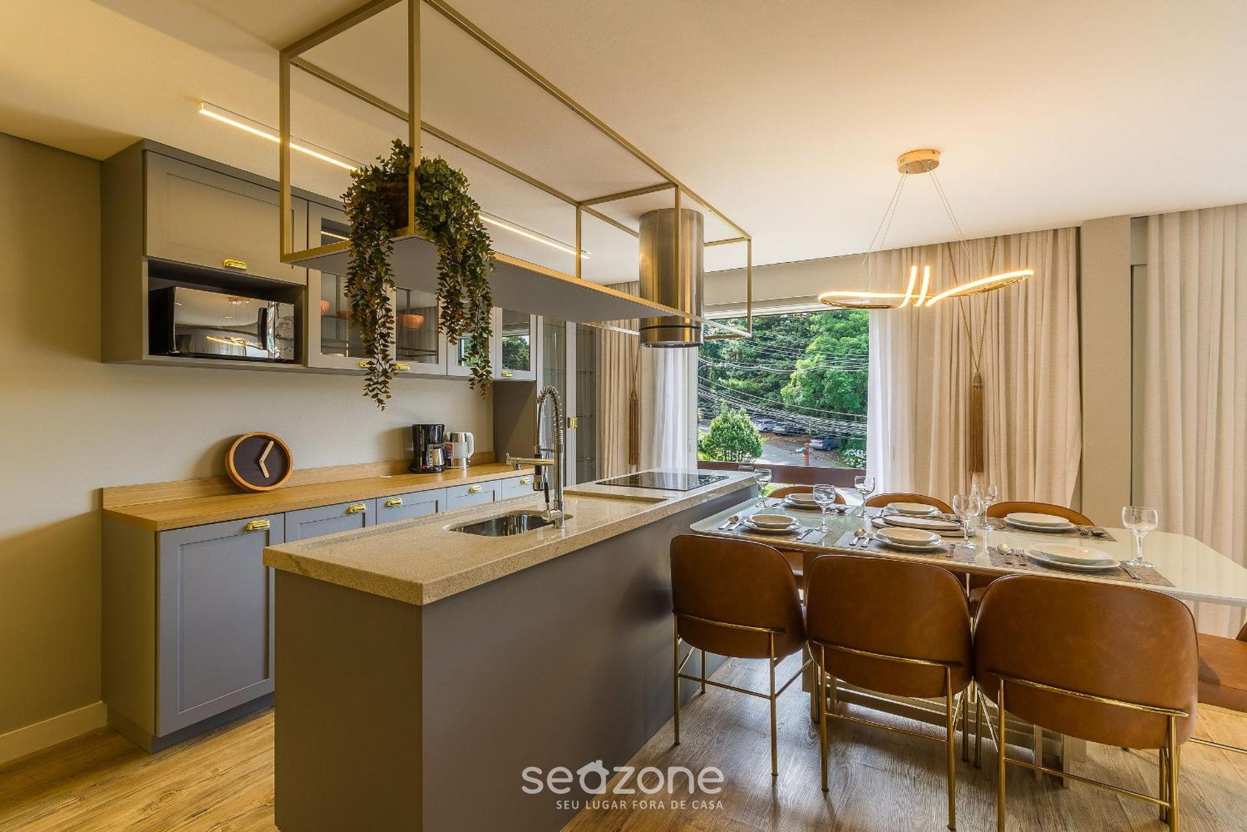 Apartment with 2 Bedrooms and Lake View RLA0201