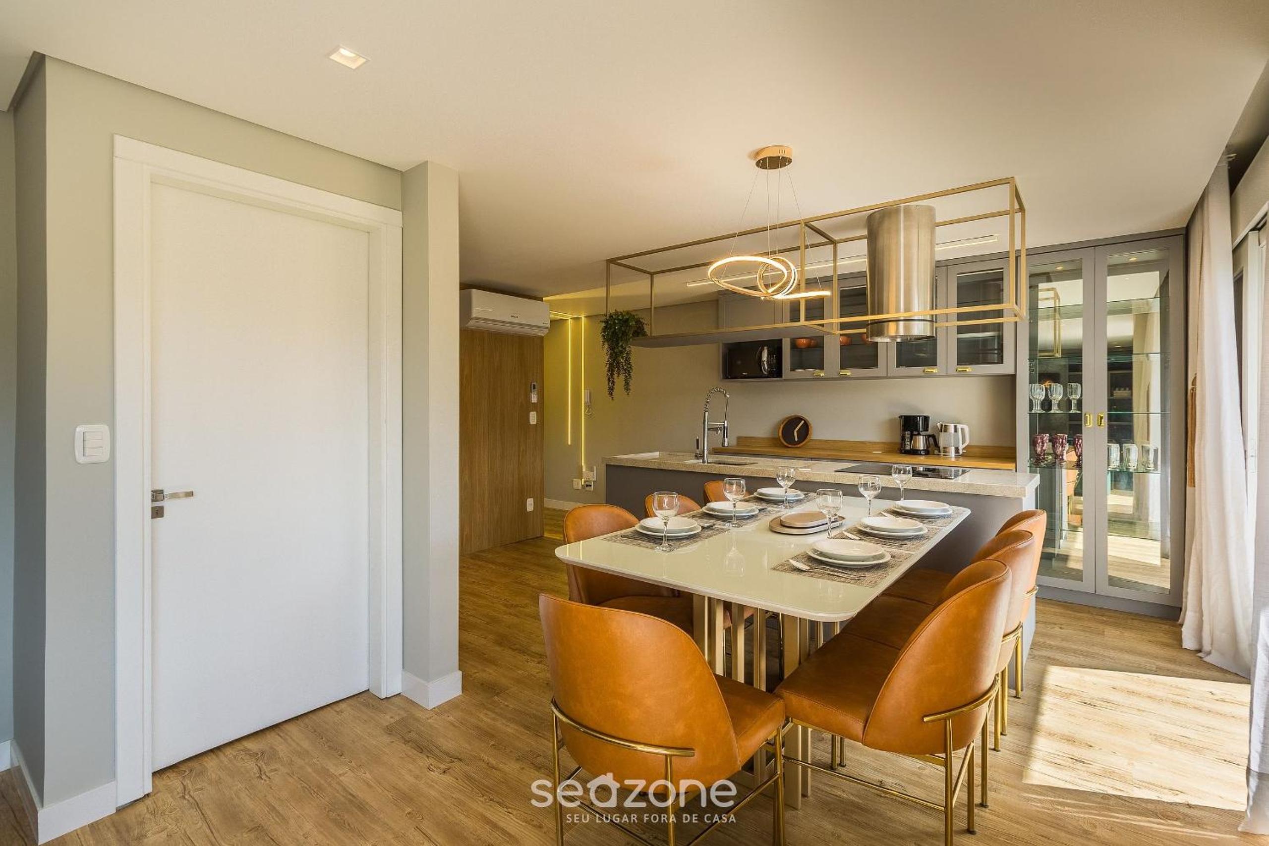 Apartment with 2 Bedrooms and Lake View RLA0201