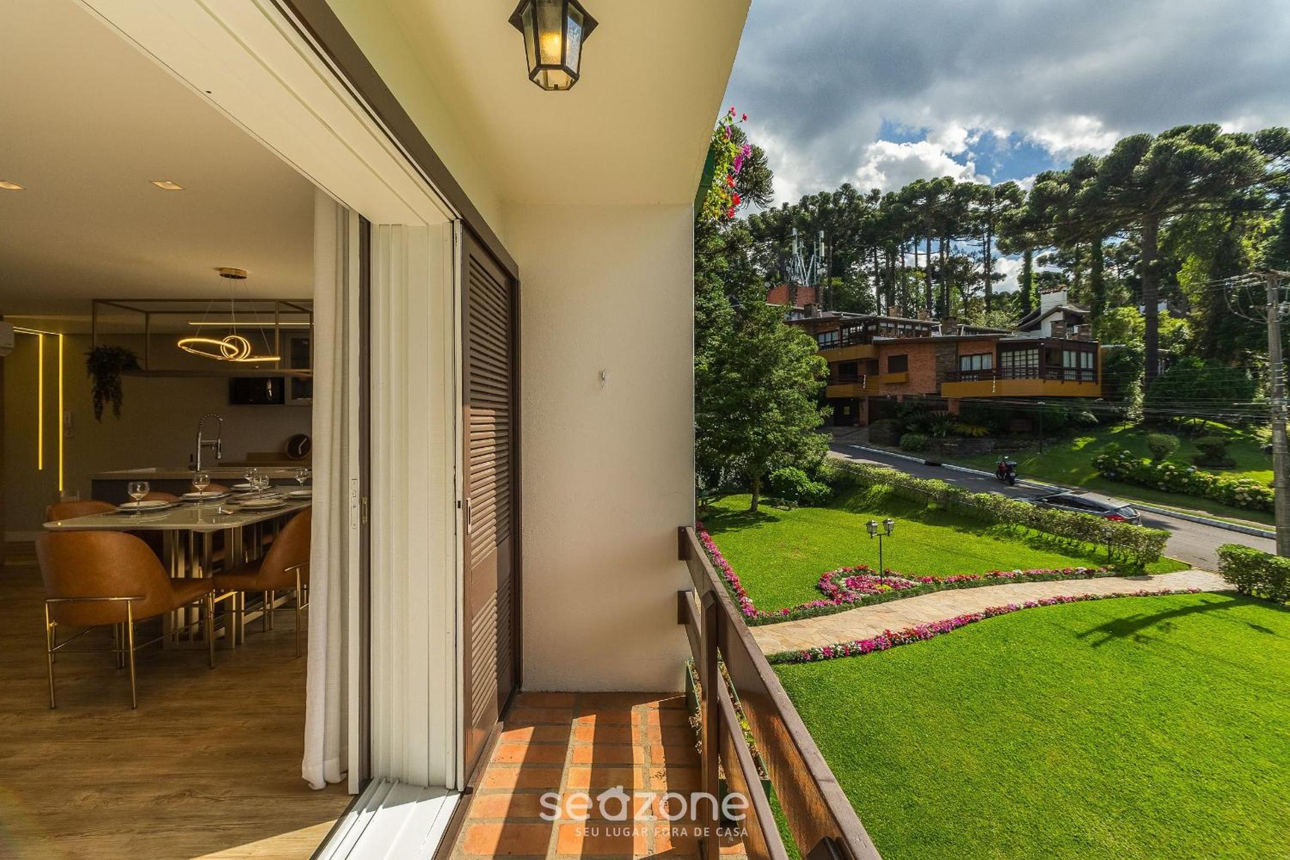 Apartment with 2 Bedrooms and Lake View RLA0201