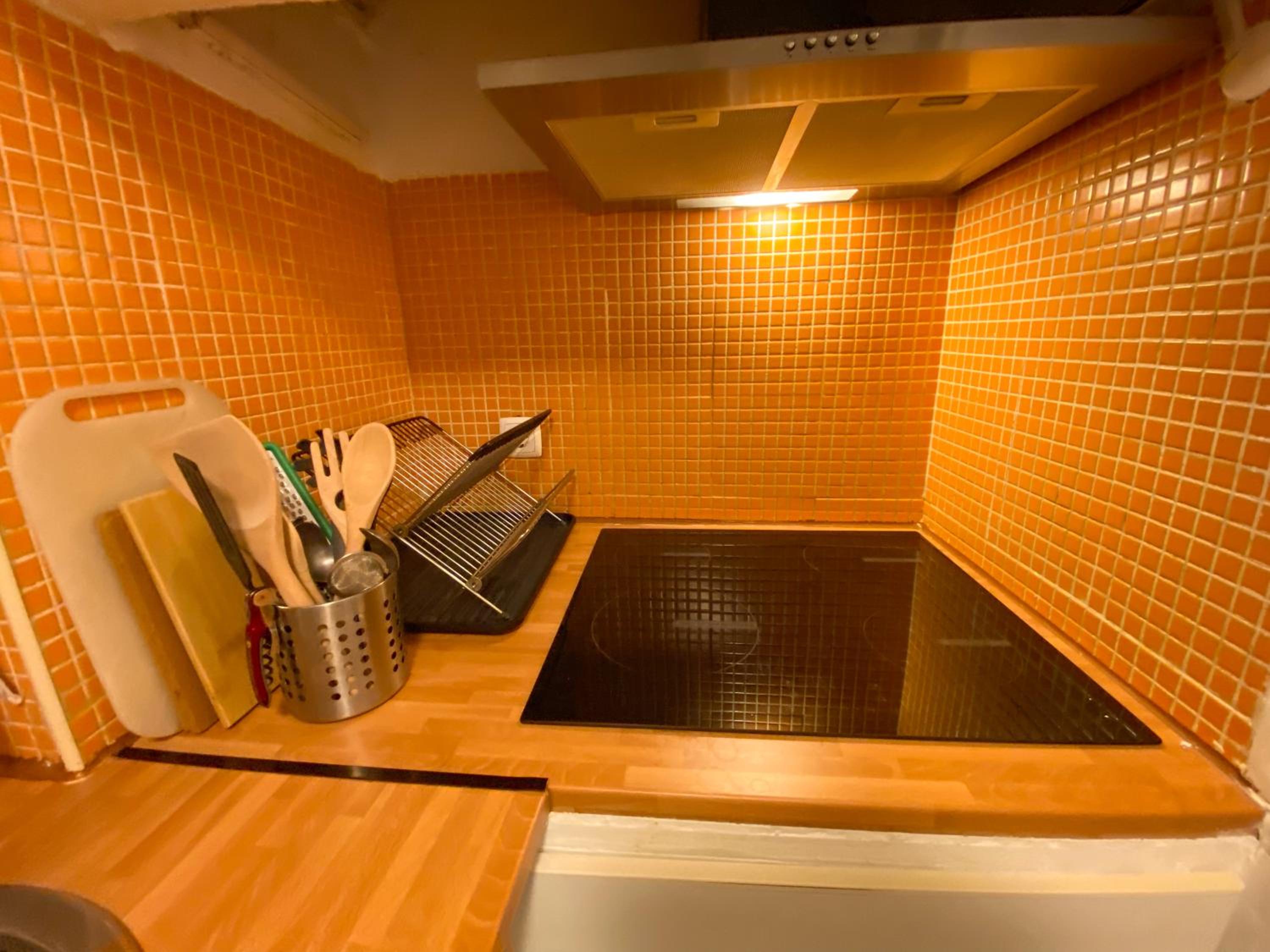 Charming Bairro Alto 2-Bedroom Escape