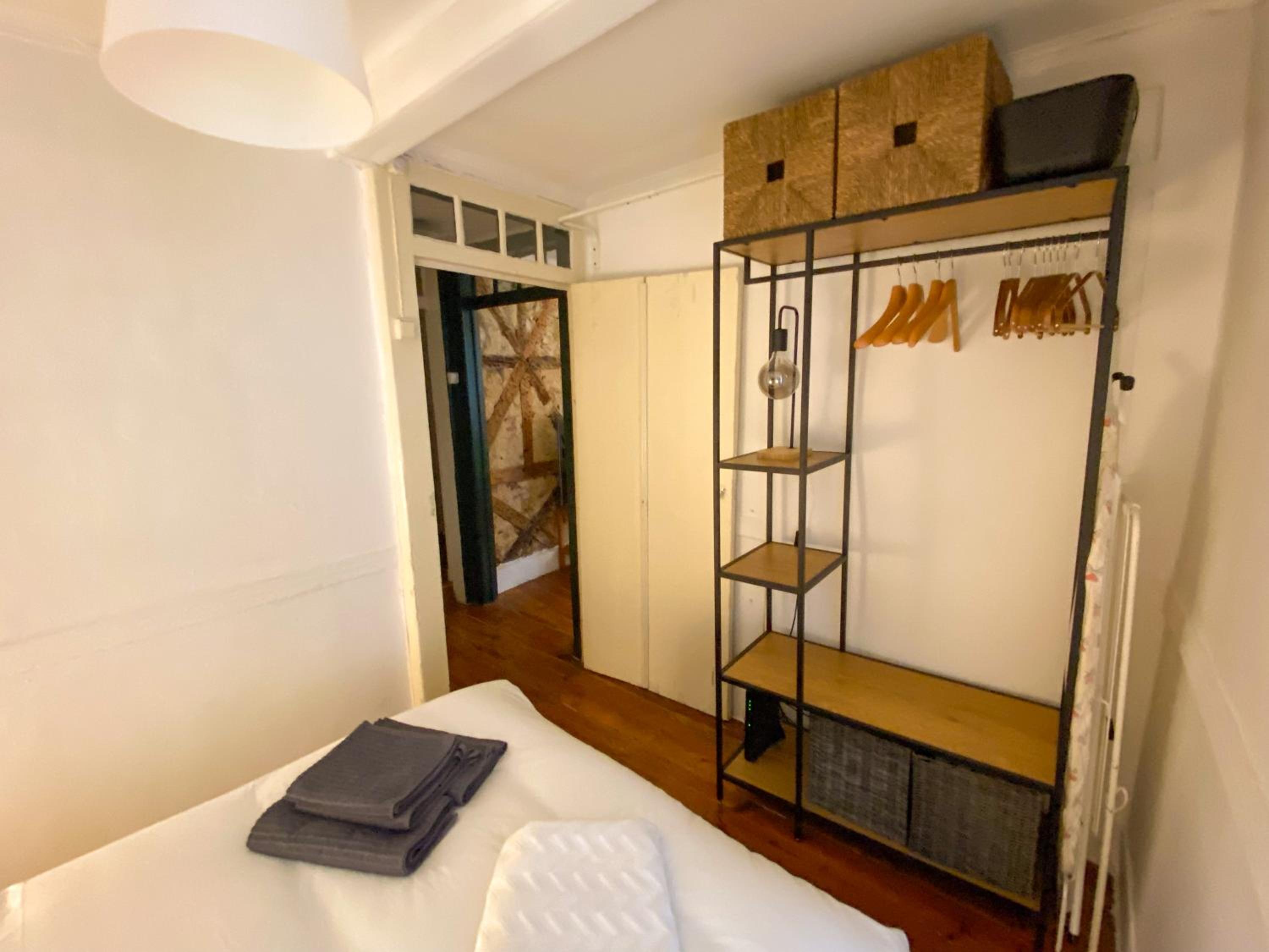 Charming Bairro Alto 2-Bedroom Escape