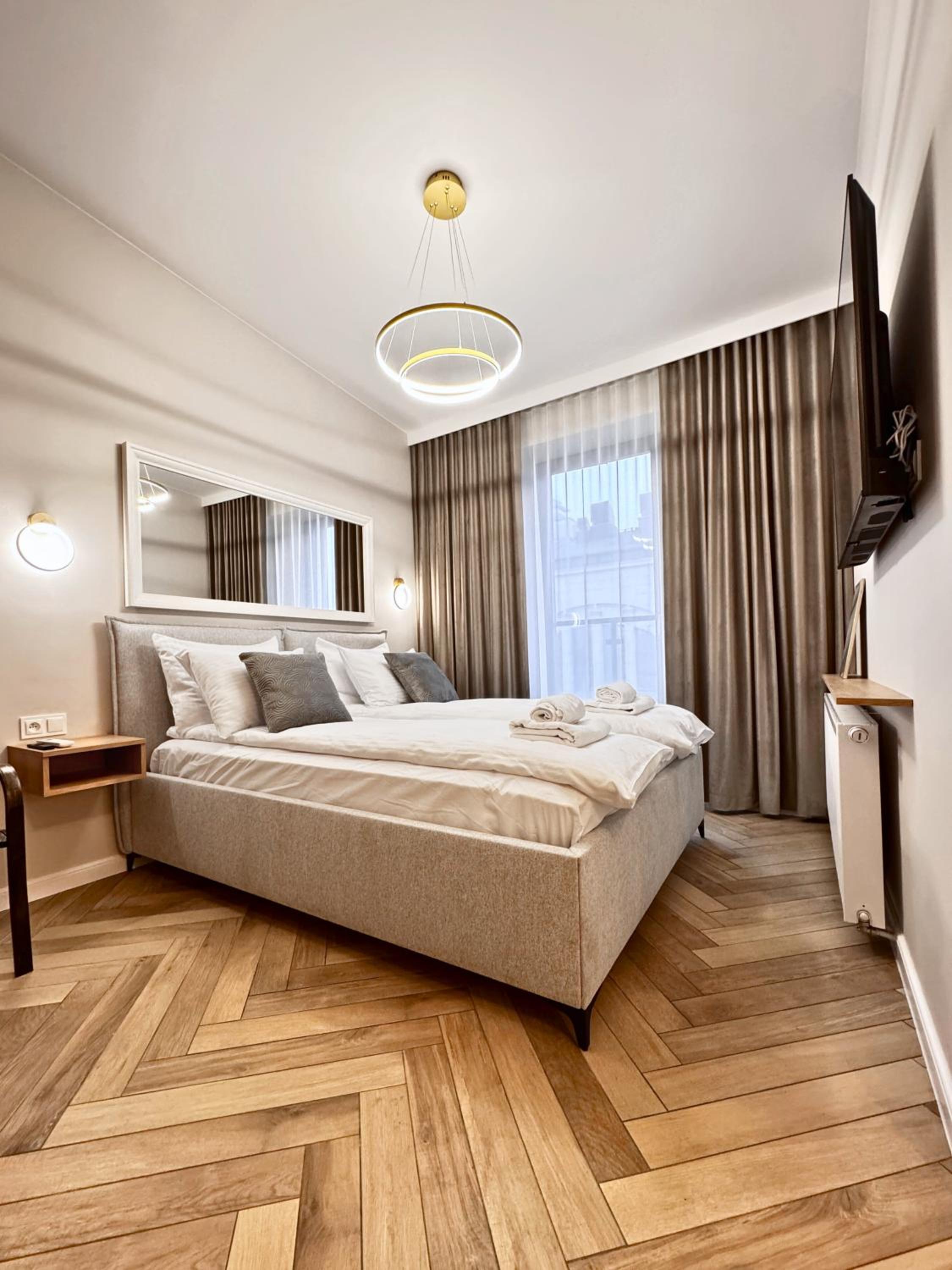 Roosevelta Residence Apartments - przy OFF Piotrkowska, FV - Klimatyzacja - WiFi, Orientarium, Atlas Arena, HopaLupa, Aquapark Fala, EC1