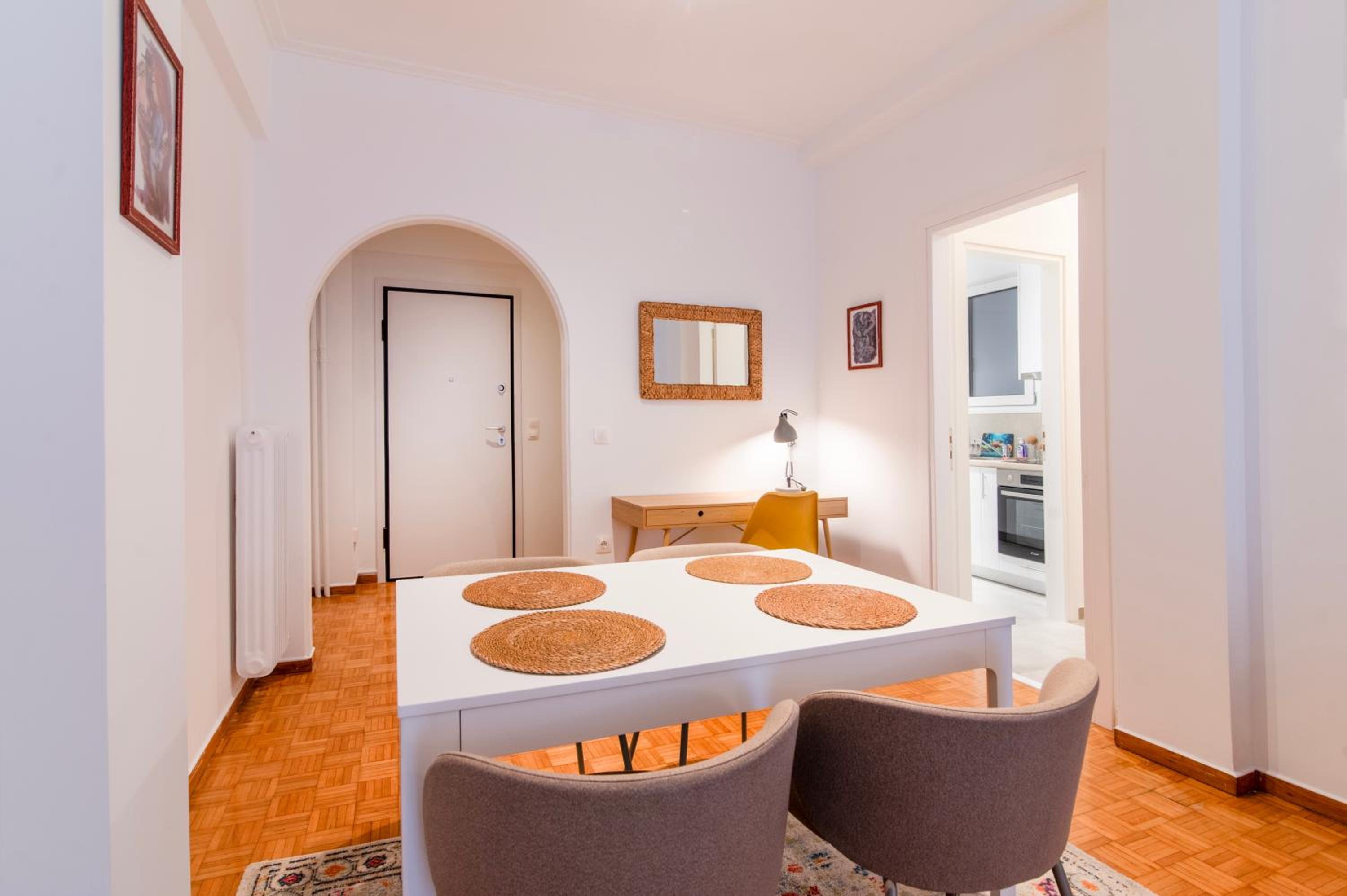Modern 2-Bedroom Apt in Athens