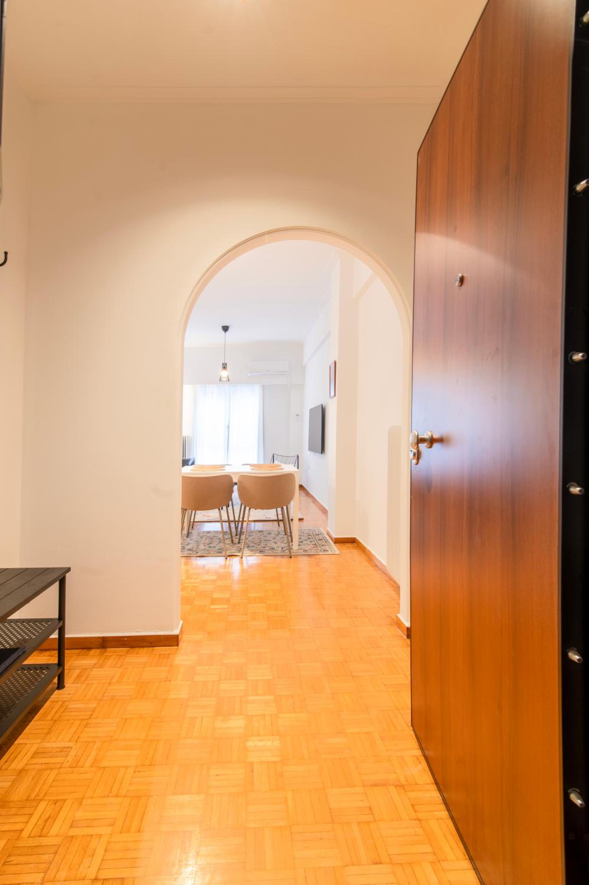 Modern 2-Bedroom Apt in Athens