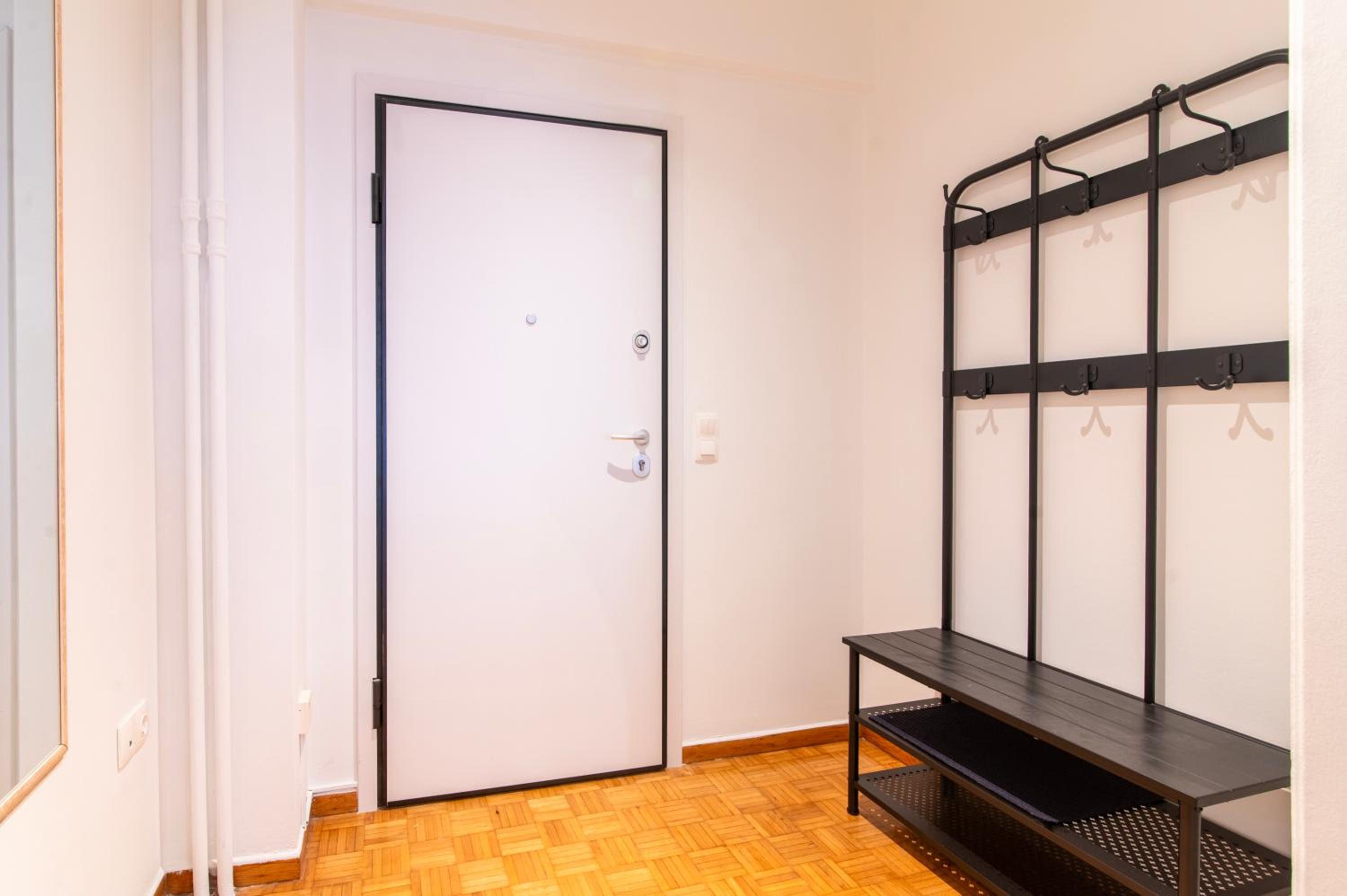 Modern 2-Bedroom Apt in Athens
