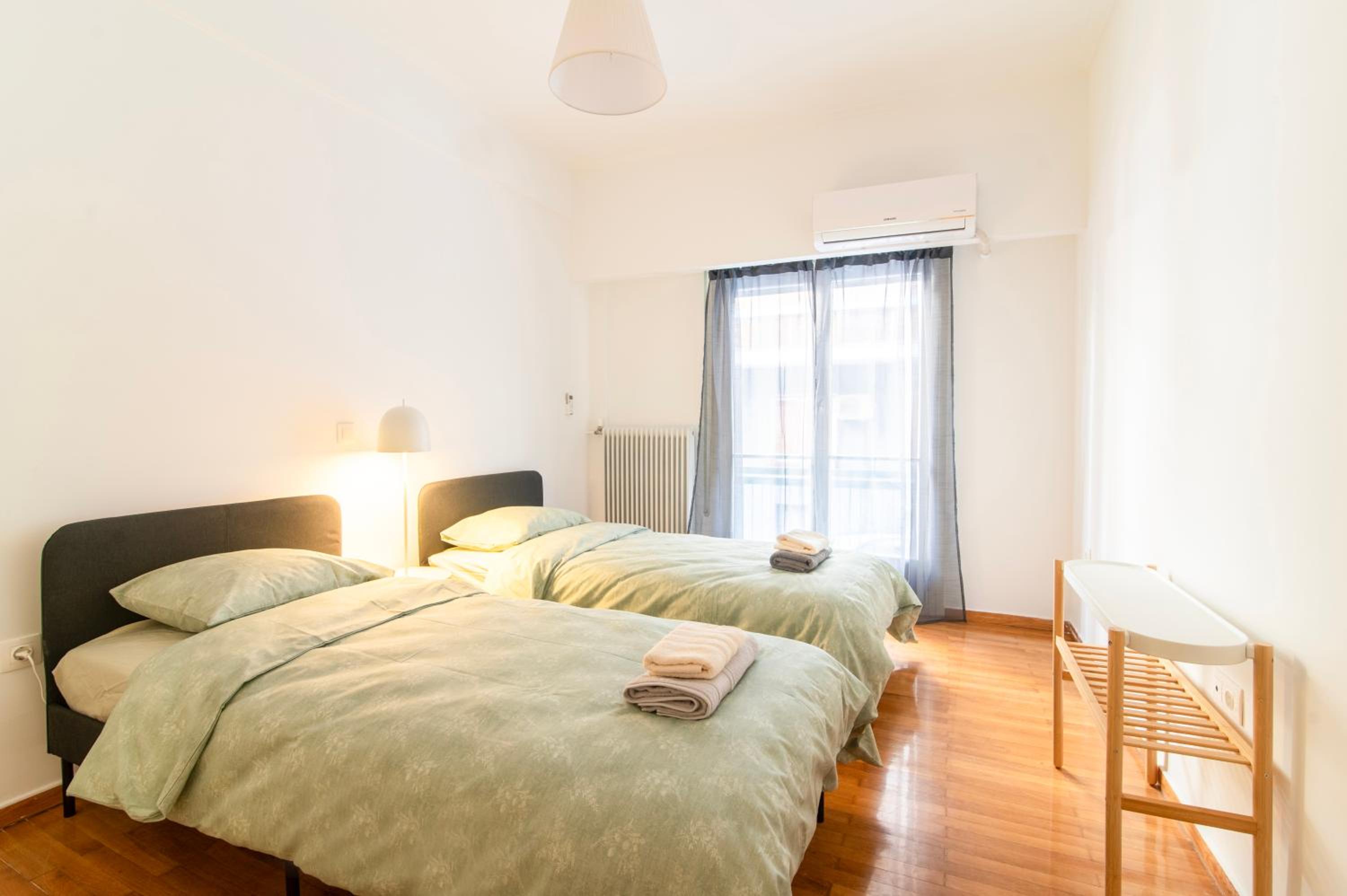 Modern 2-Bedroom Apt in Athens