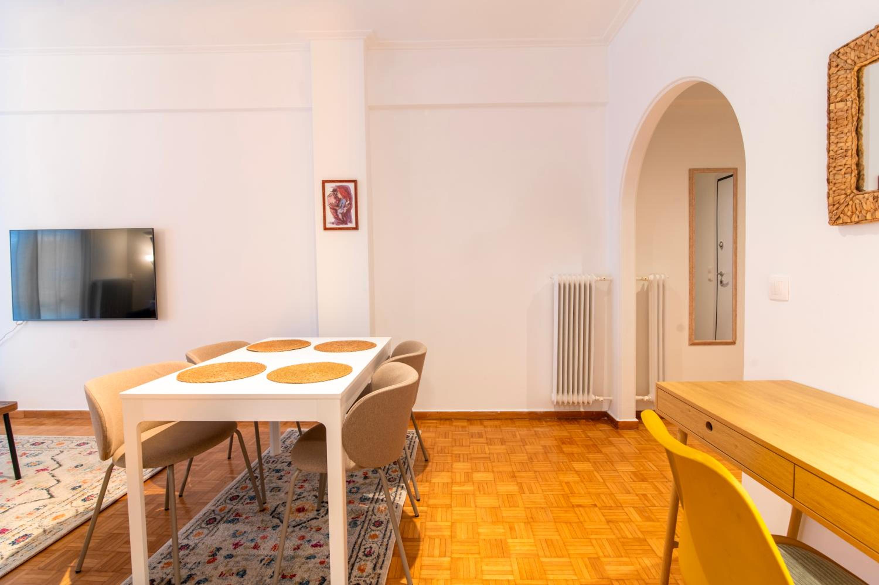Modern 2-Bedroom Apt in Athens