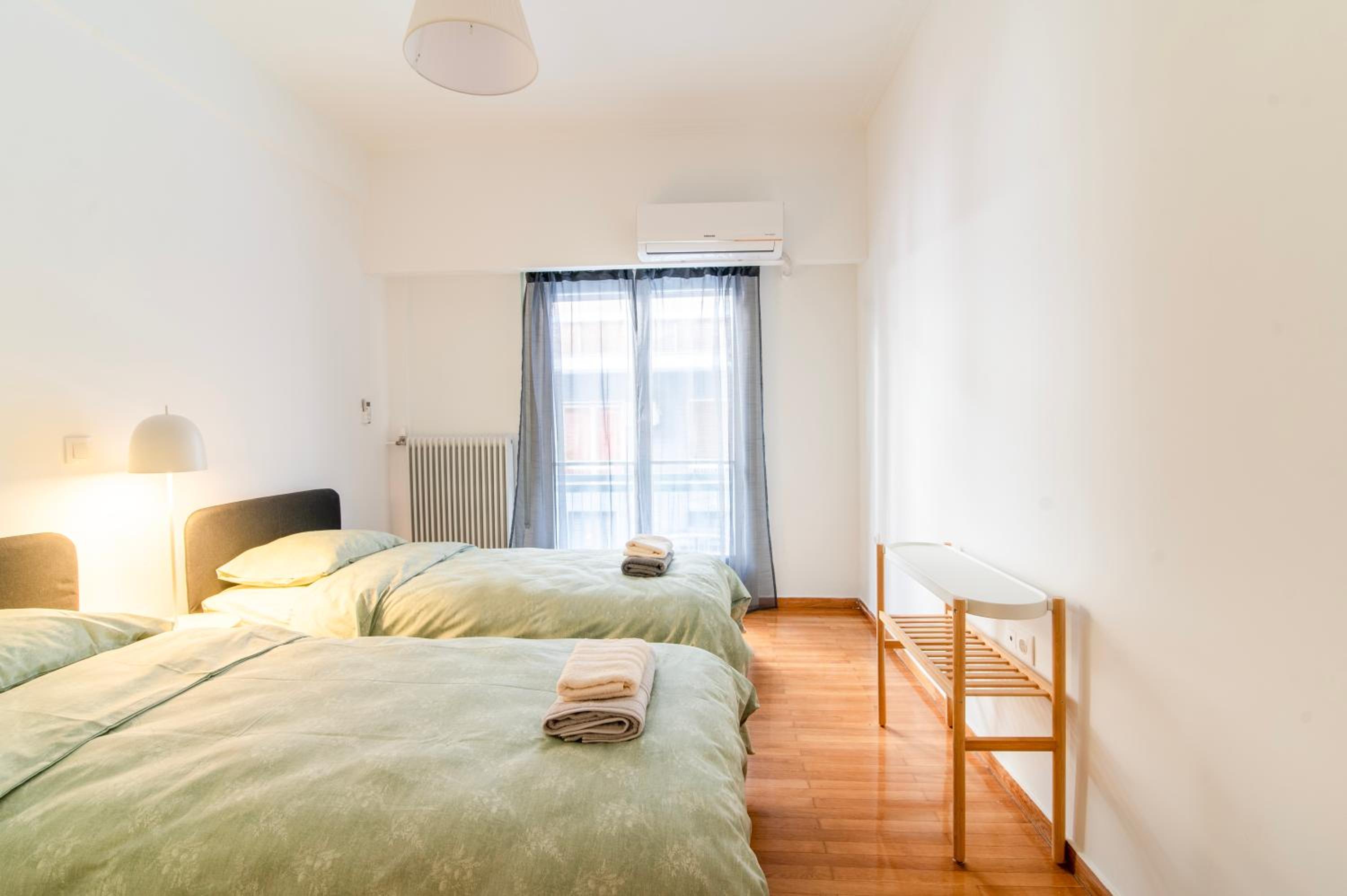 Modern 2-Bedroom Apt in Athens