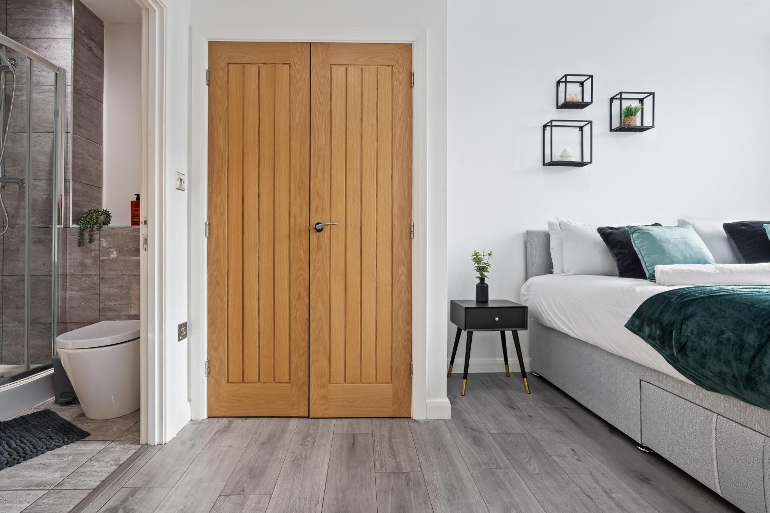 Emerald Luxe Leicester, City Centre Apartment, Sofa Bed, Netflix WiFi, Parking