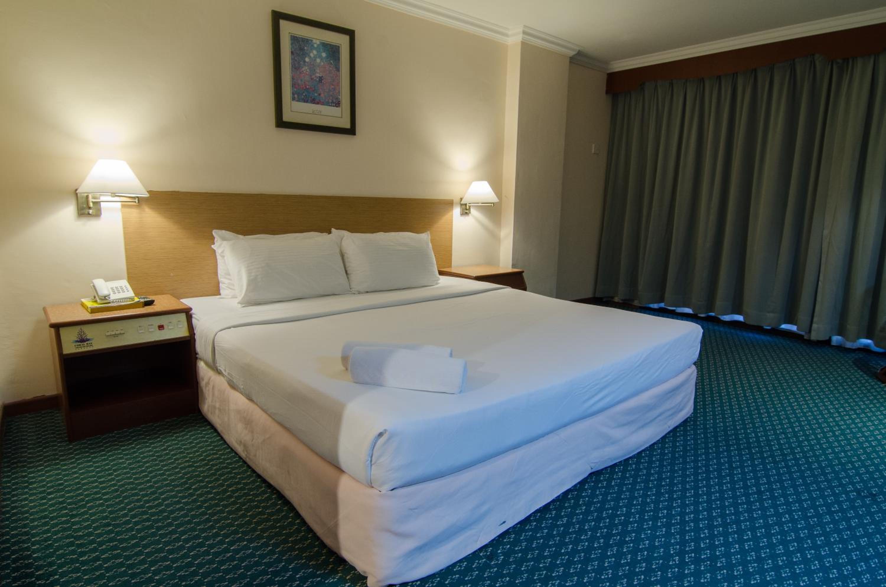 Coral Bay Resort