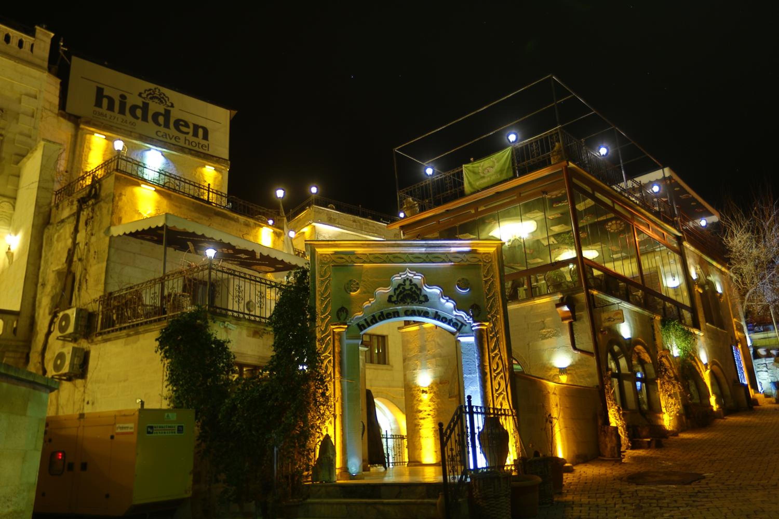Hidden Cave Hotel - Image 117