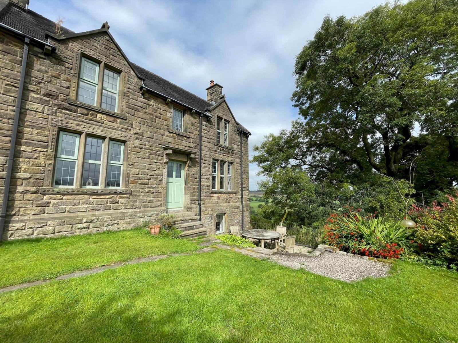 Idyllic Historical Country Retreat in Elkstone - Pass the Keys