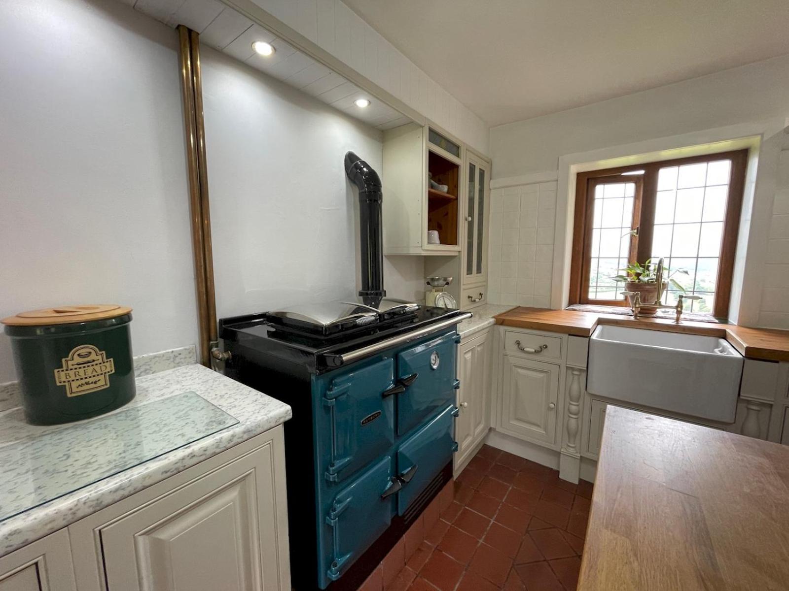 Idyllic Historical Country Retreat in Elkstone - Pass the Keys