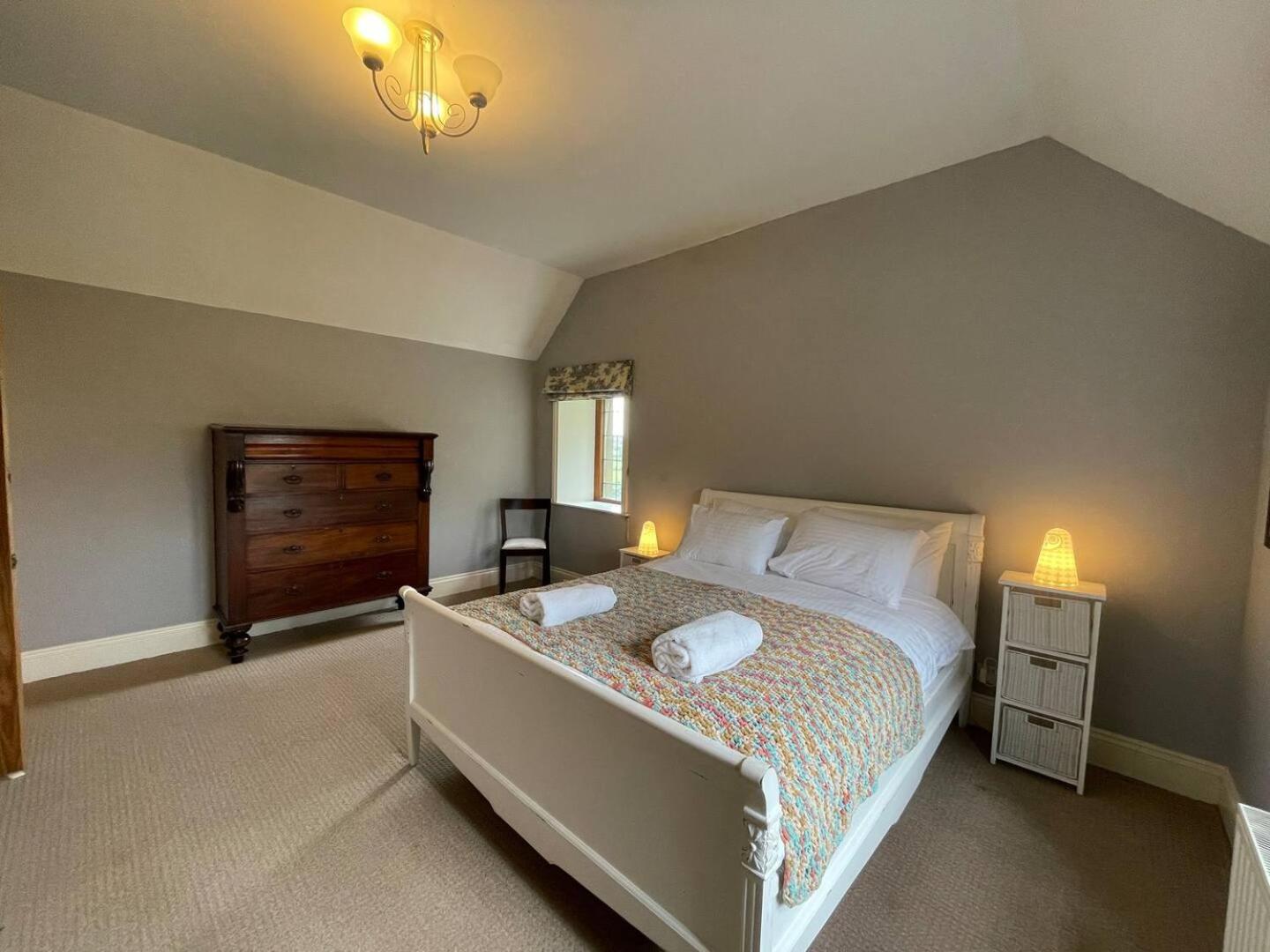 Idyllic Historical Country Retreat in Elkstone - Pass the Keys