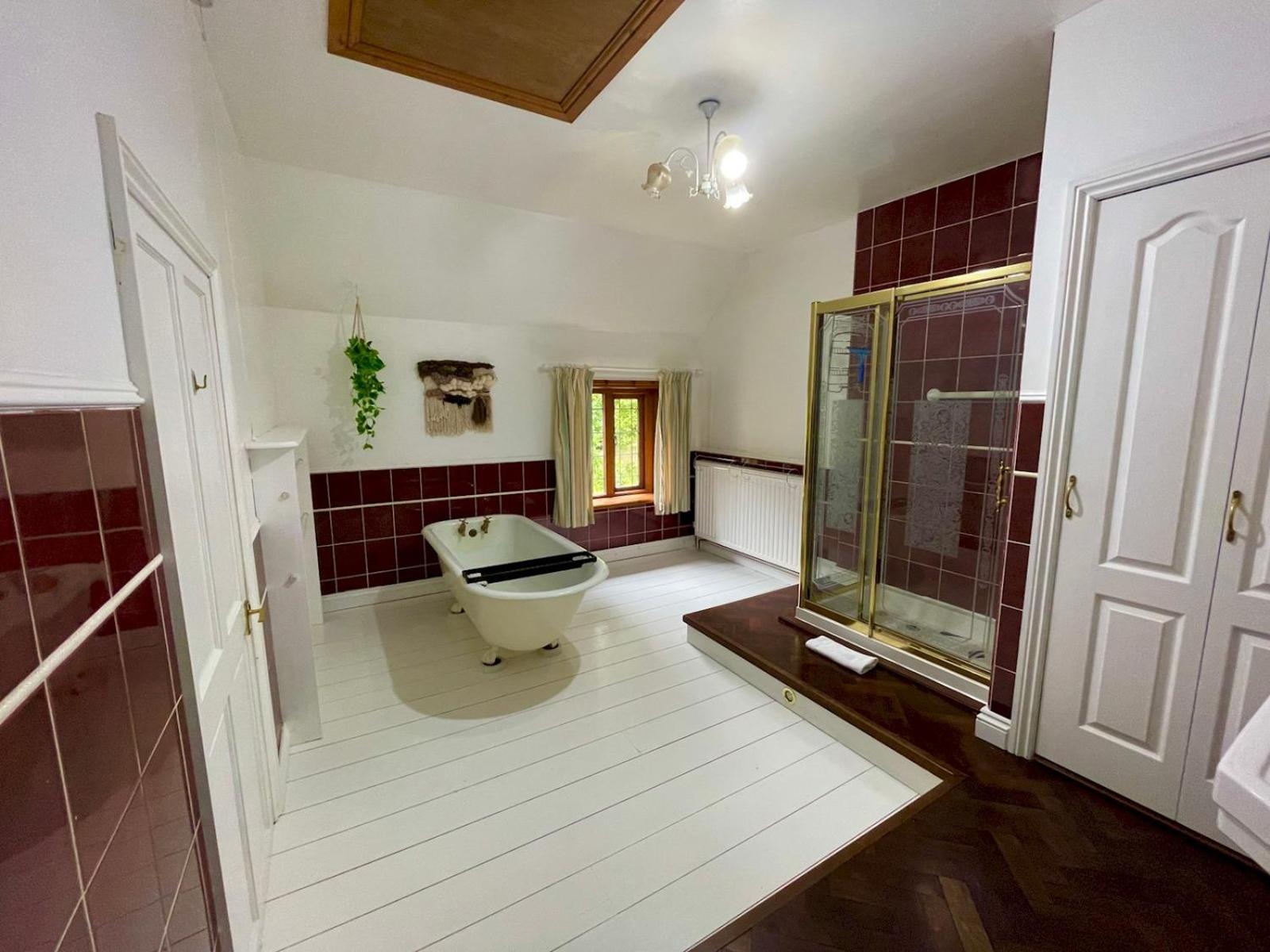 Idyllic Historical Country Retreat in Elkstone - Pass the Keys
