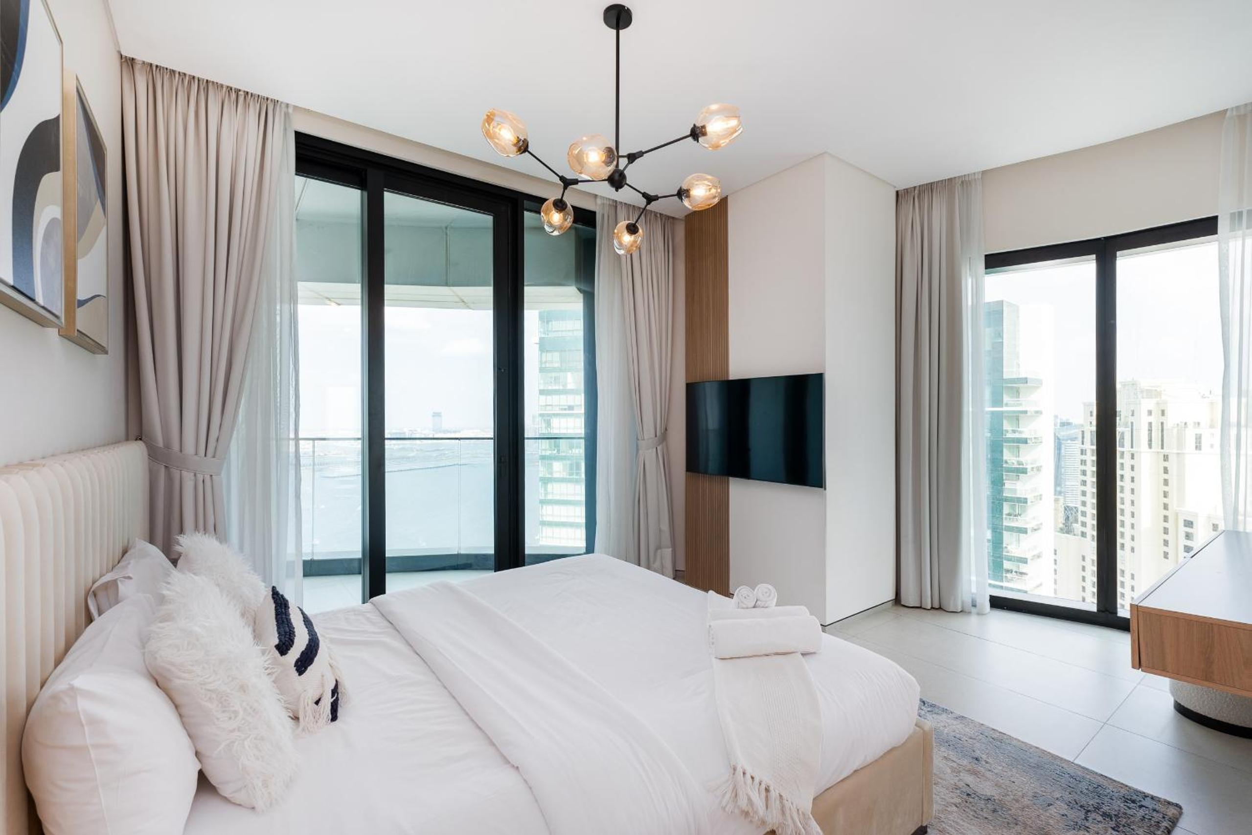 Address JBR Sea Views, Jumeirah Beach Residence, Dubai Marina - Mint Stay