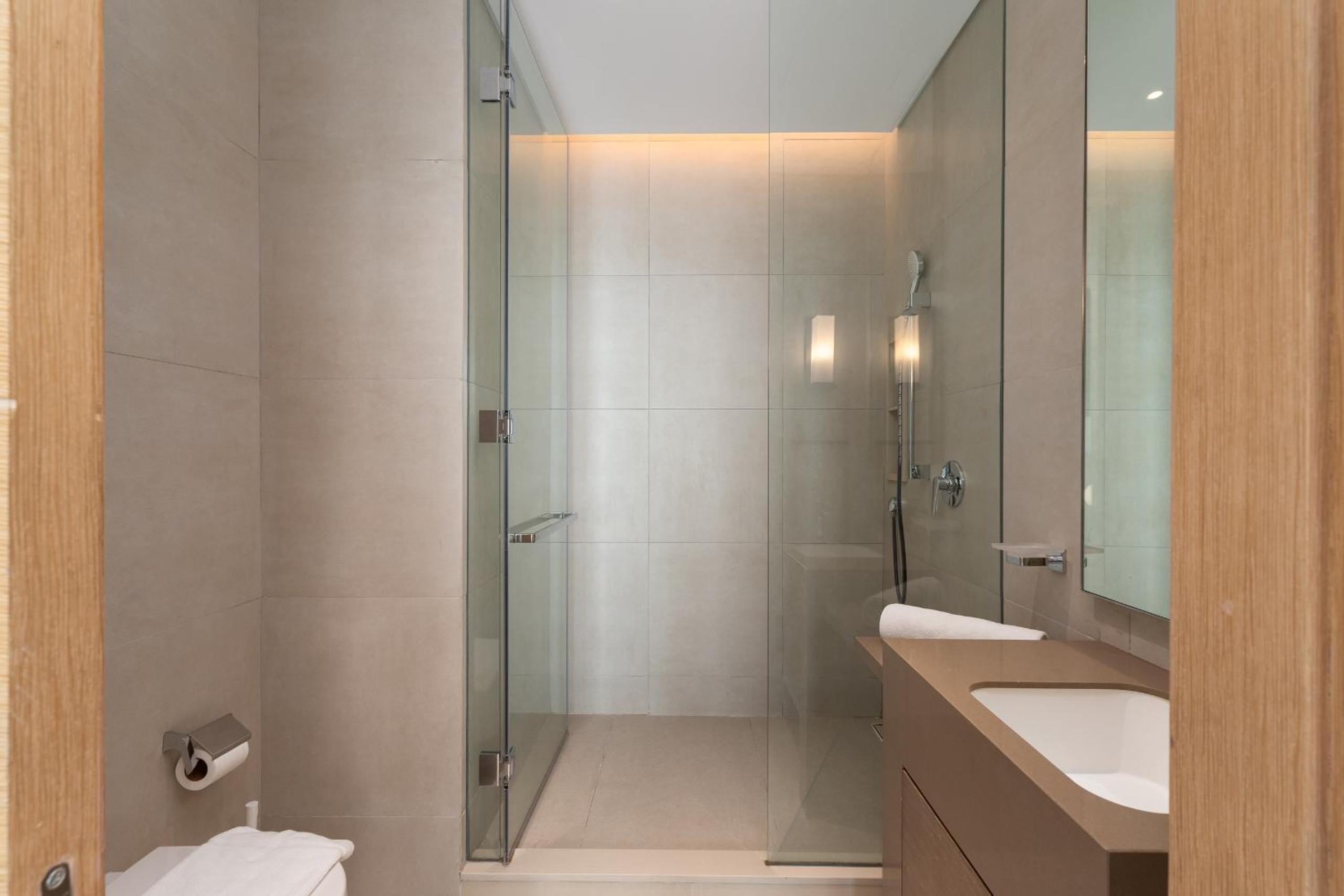 Address JBR Sea Views, Jumeirah Beach Residence, Dubai Marina - Mint Stay