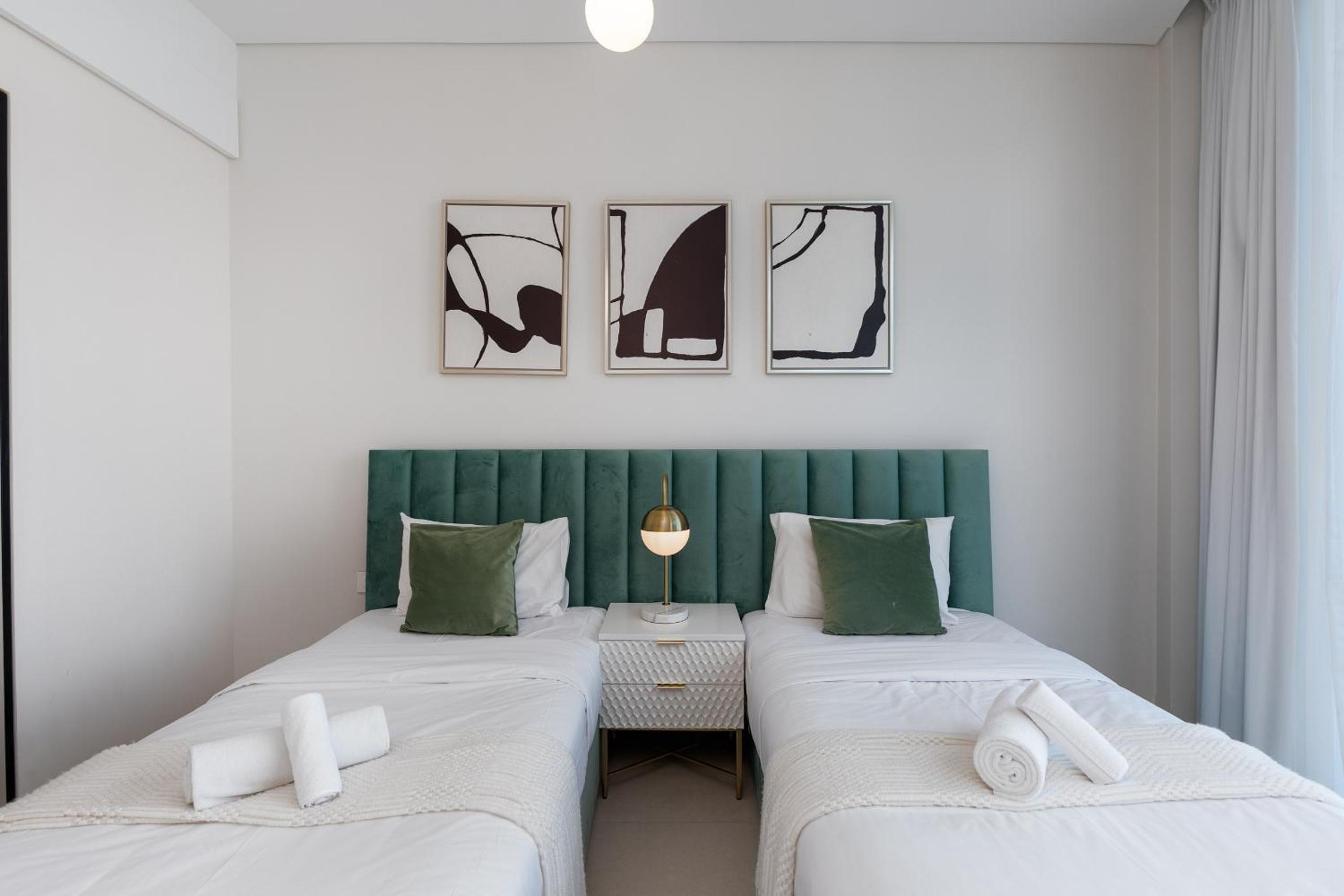 Address JBR Sea Views, Jumeirah Beach Residence, Dubai Marina - Mint Stay