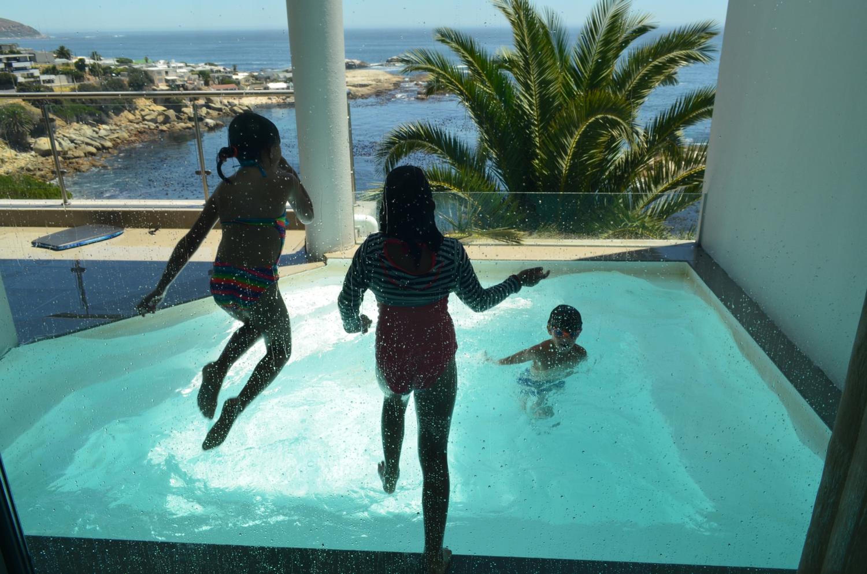 62 Camps Bay