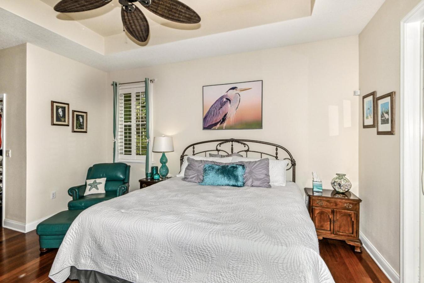 Ozello Manor Waterfront private dock large patio sleeps 8 dog ok