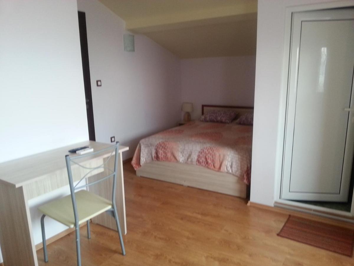Guest House Emi