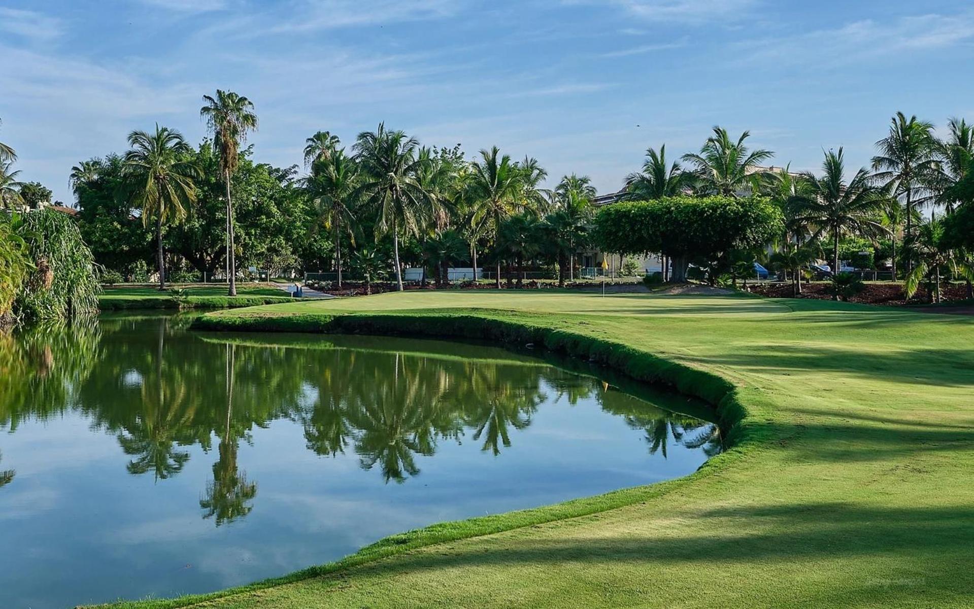 Marina Vallarta Golf and Pool
