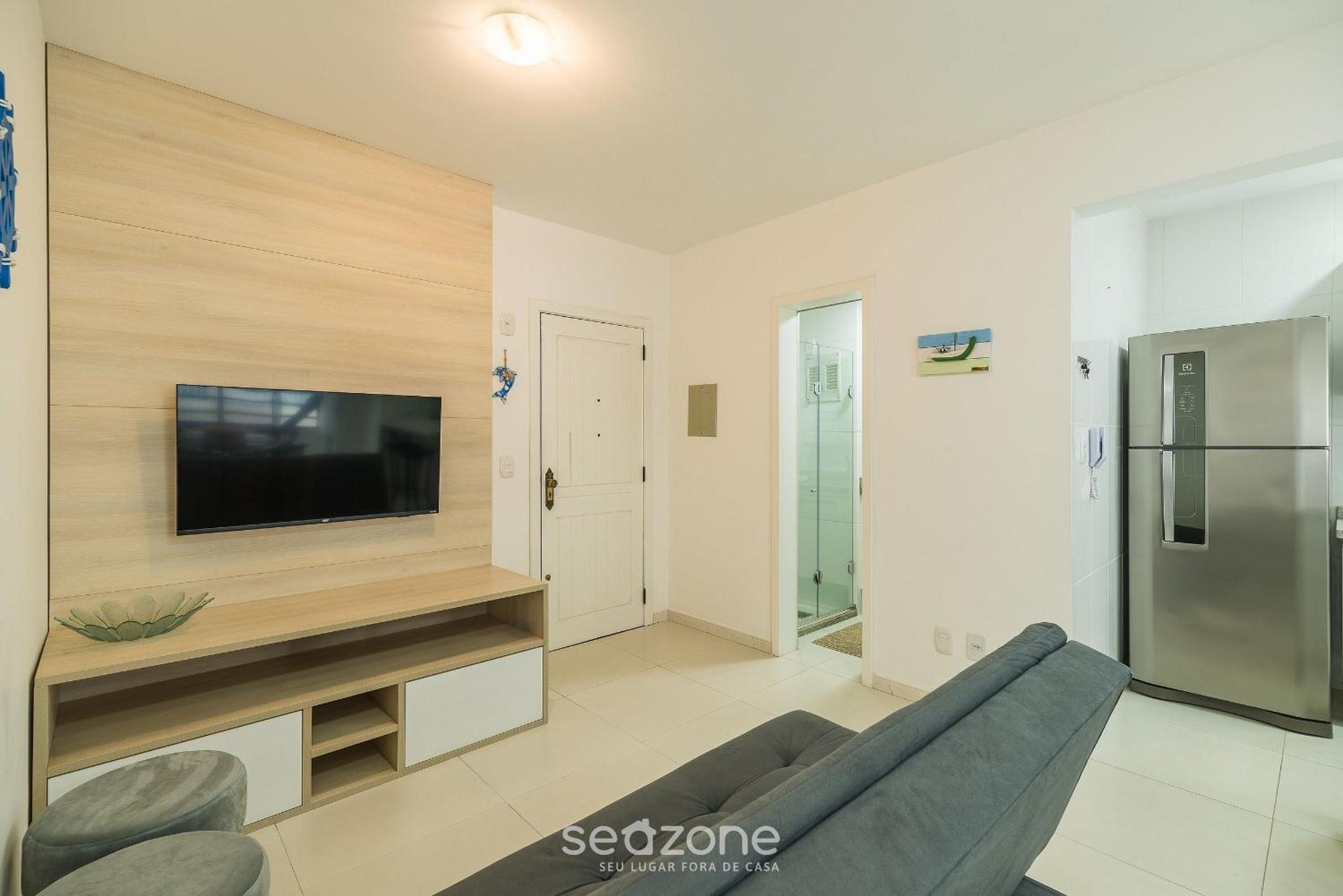 Apartment w/ Barbecue 450m from the Beach PNM0202
