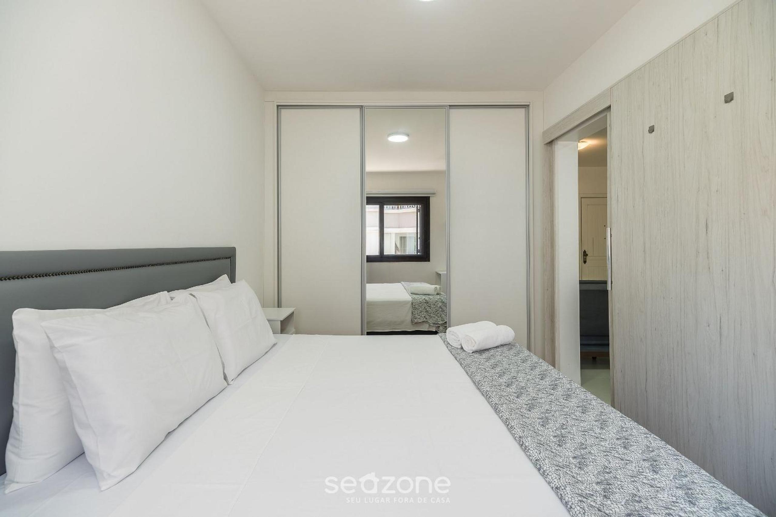 Apartment w/ Barbecue 450m from the Beach PNM0202