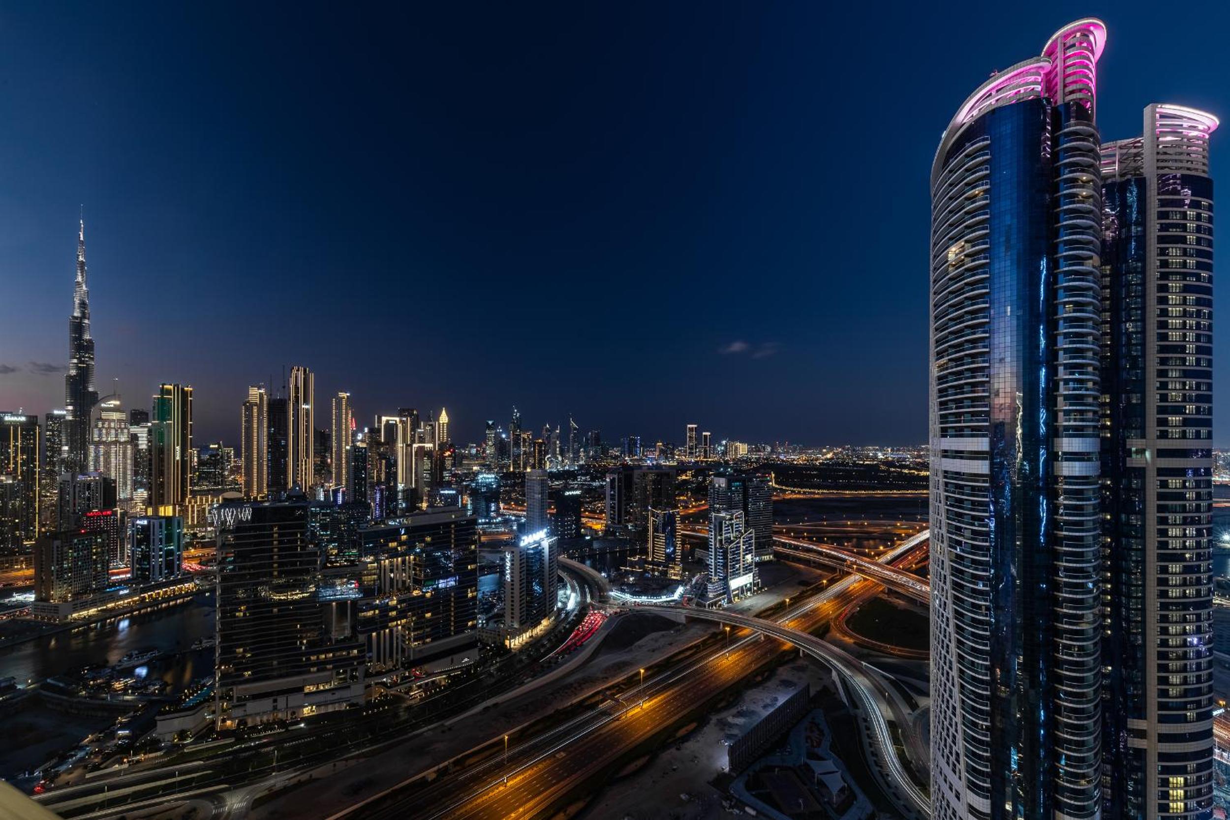 SIMPLY COMFORT Apartments at Nobles Tower Luxury Burj View