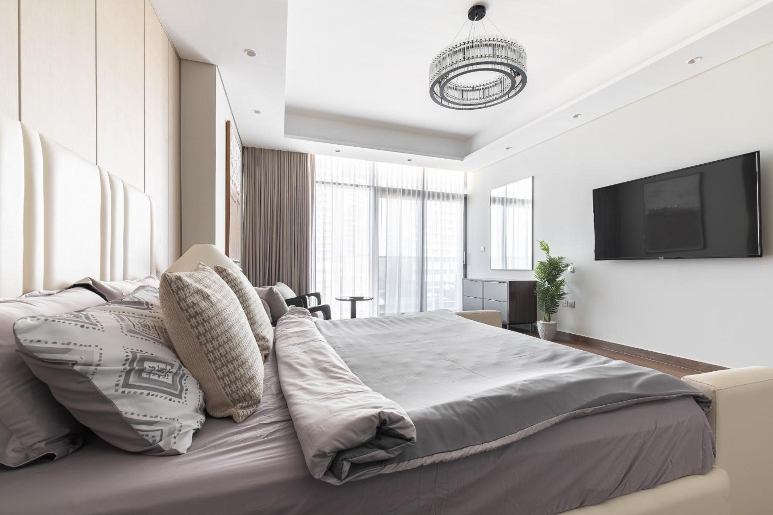 SIMPLY COMFORT Apartments at Nobles Tower Luxury Burj View