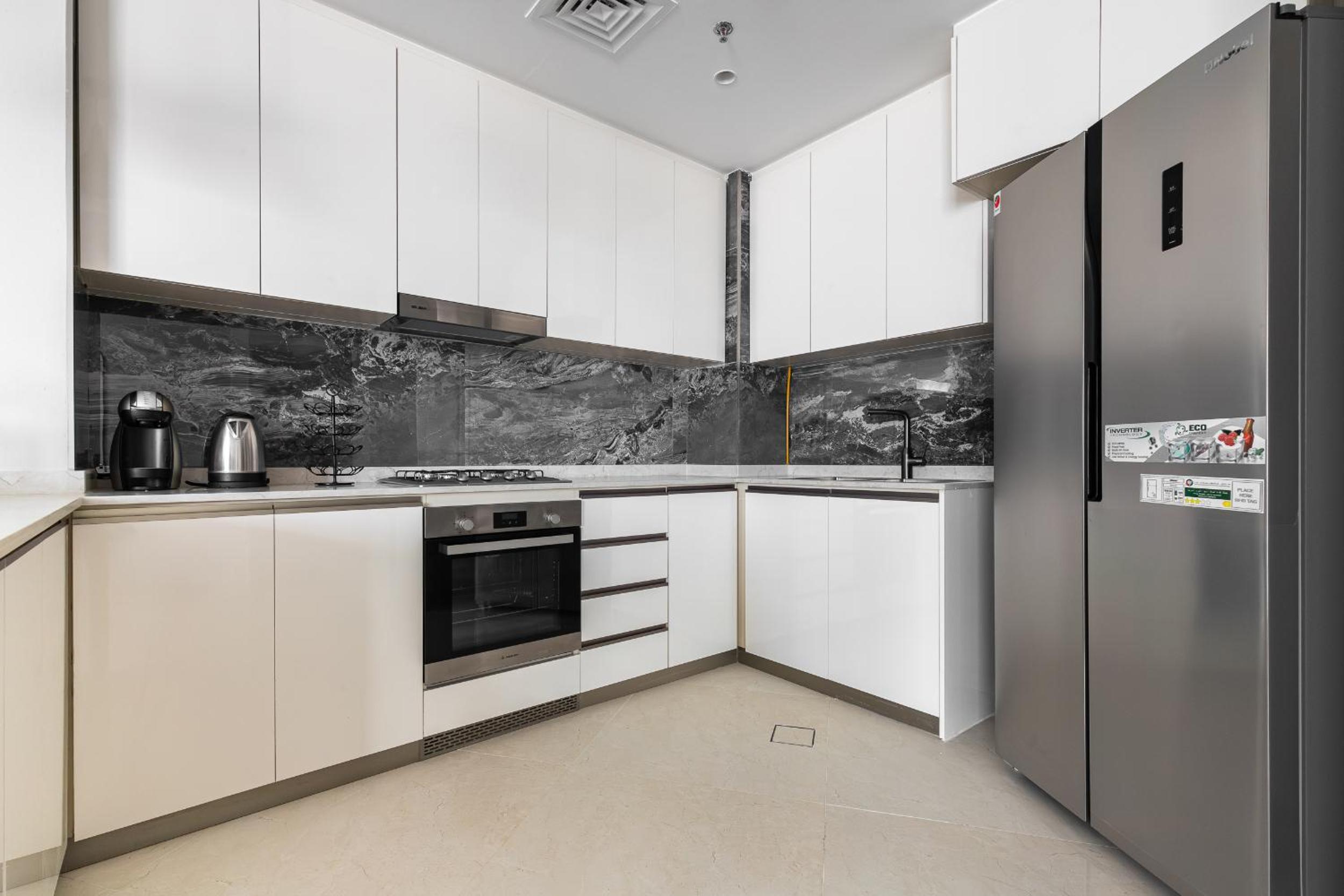 SIMPLY COMFORT Apartments at Nobles Tower Luxury Burj View