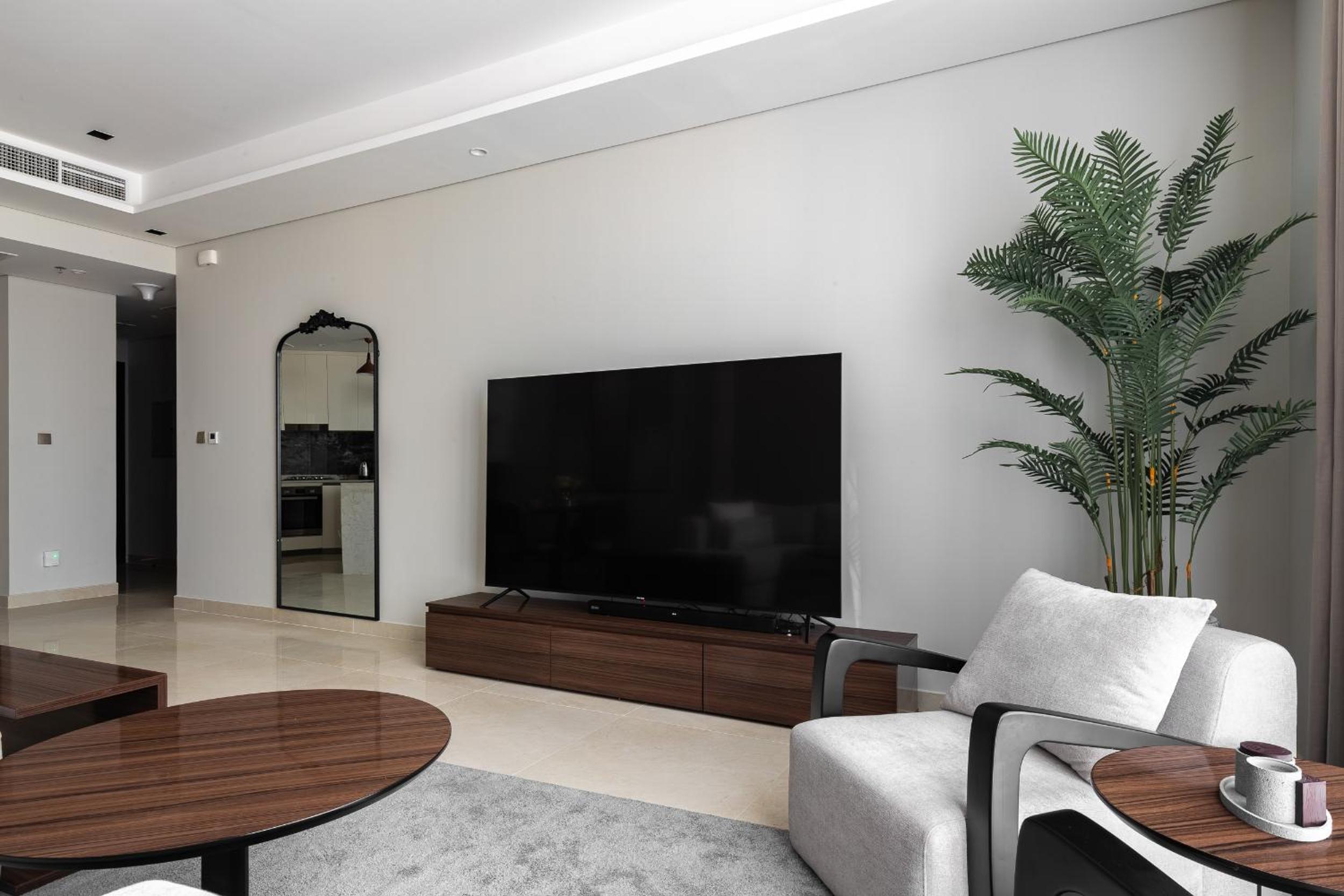 SIMPLY COMFORT Apartments at Nobles Tower Luxury Burj View