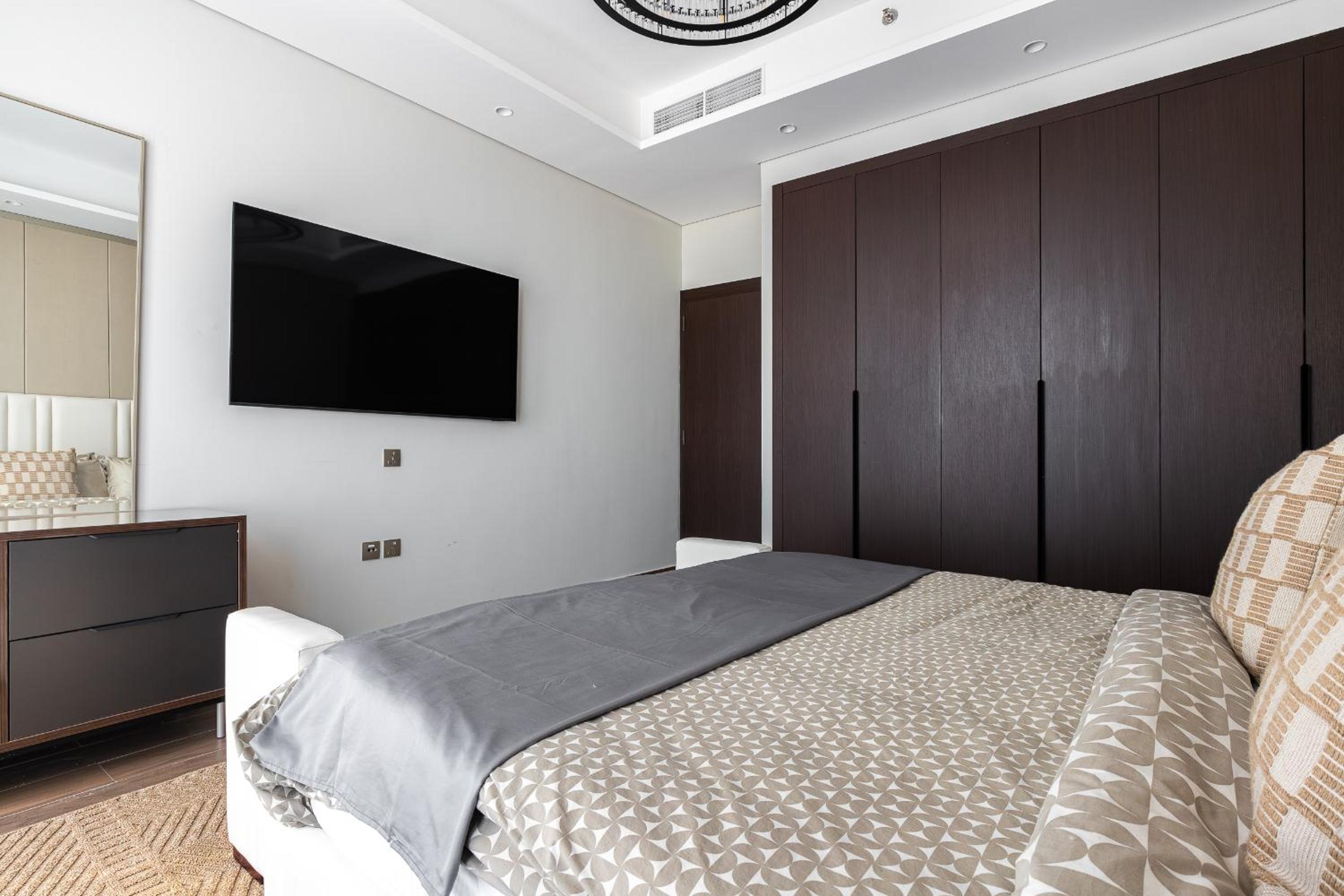 SIMPLY COMFORT Apartments at Nobles Tower Luxury Burj View