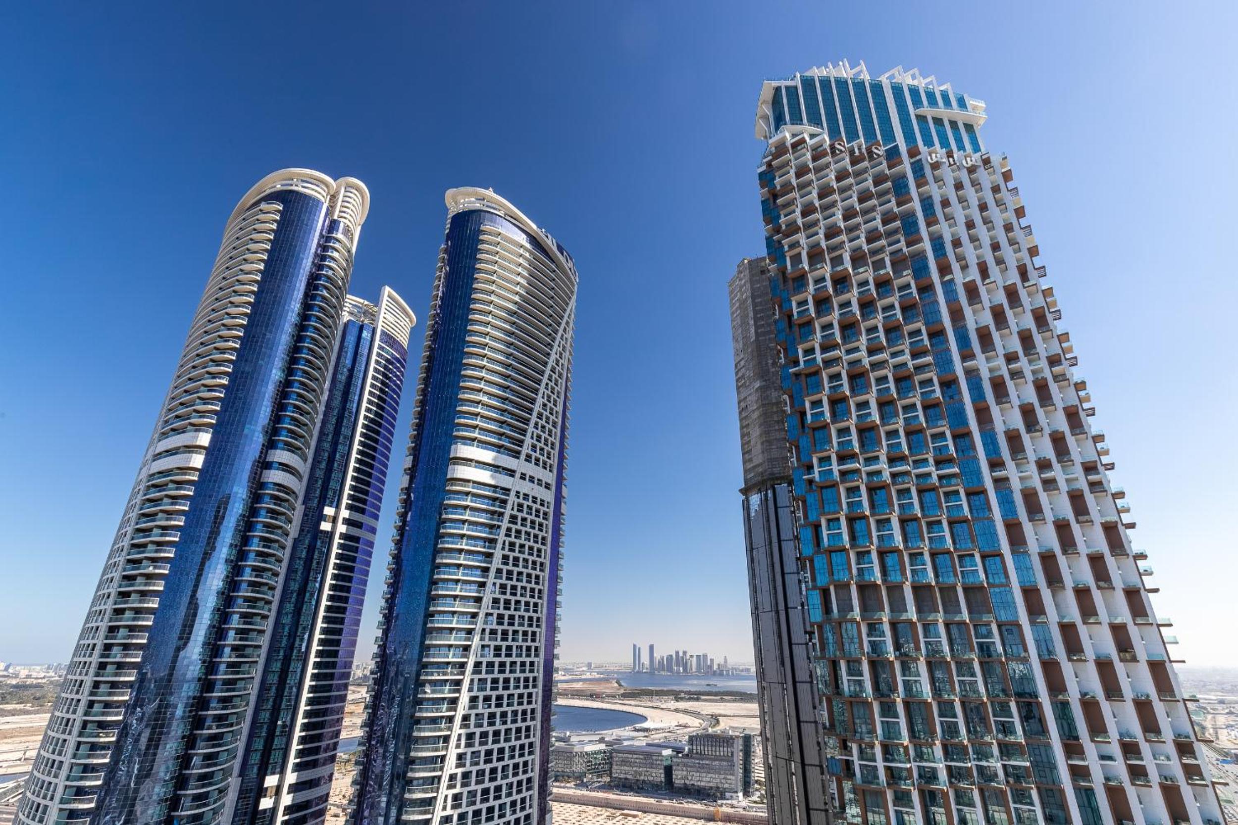SIMPLY COMFORT Apartments at Nobles Tower Luxury Burj View
