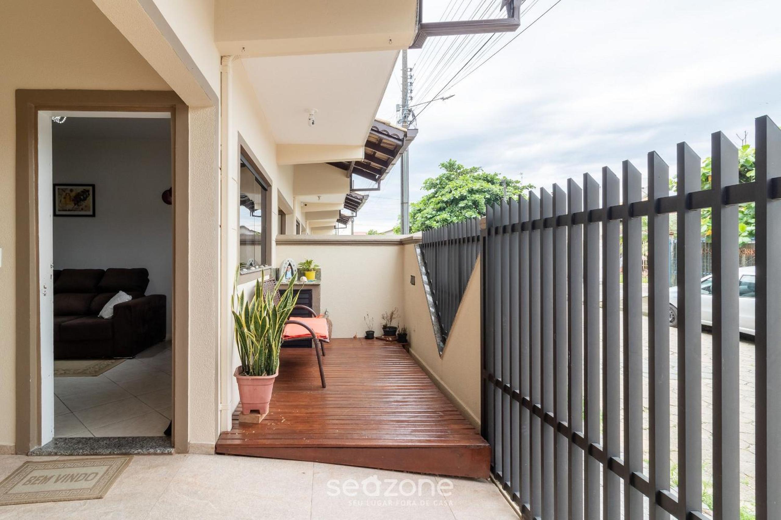 3BR Townhouse w/ BBQ 700m from Beach RPP0678