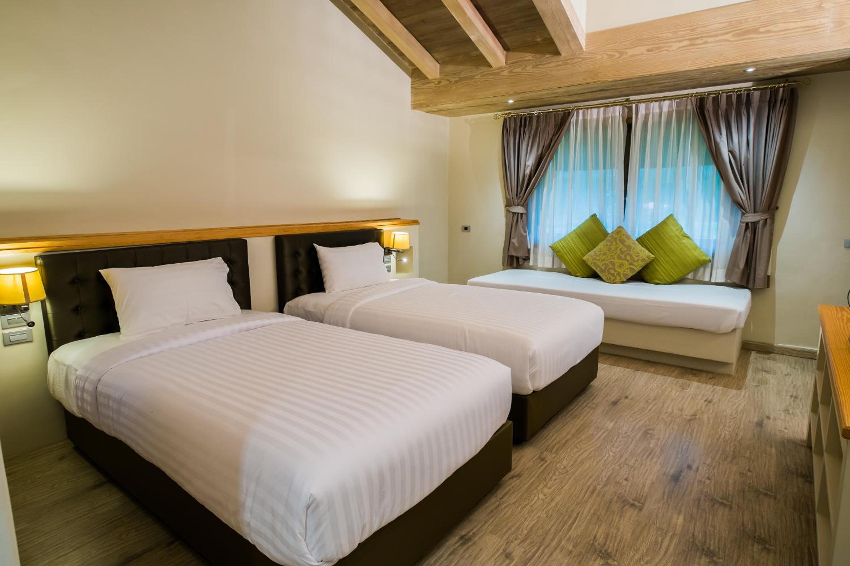 Mela Garden Retreat Cottage