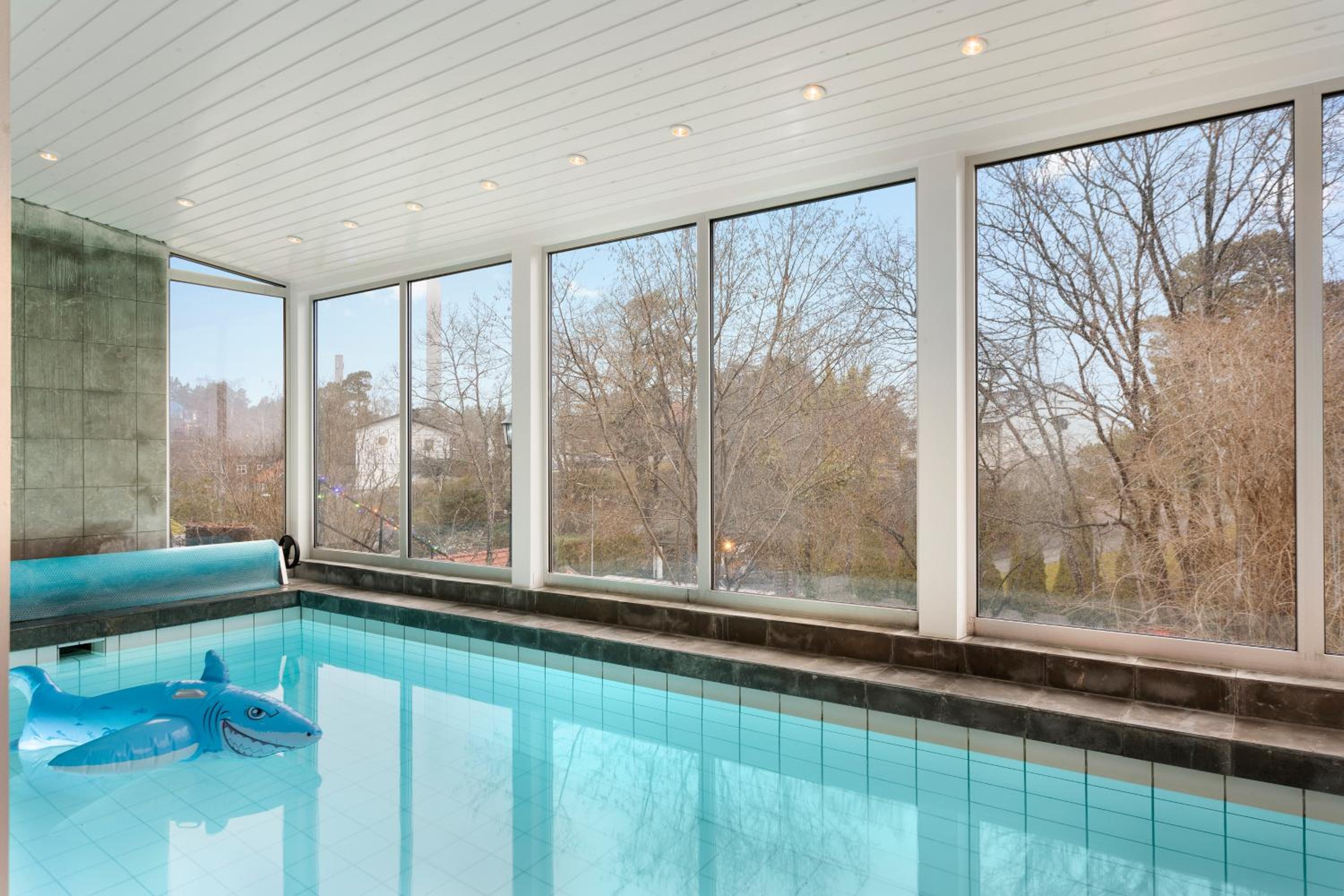 Spectacular Villa - Pool, Sauna & Magical Lake View