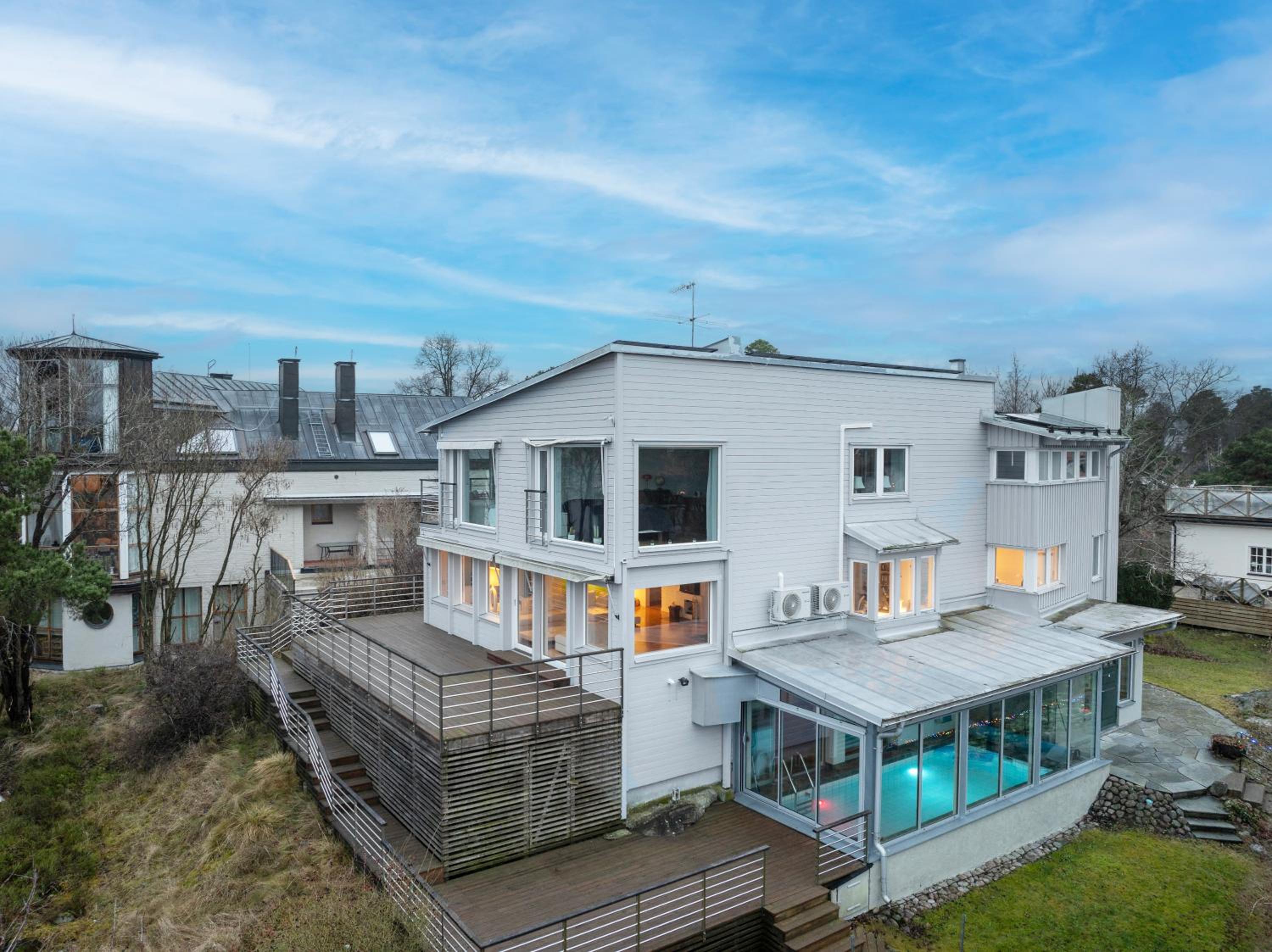 Spectacular Villa - Pool, Sauna & Magical Lake View