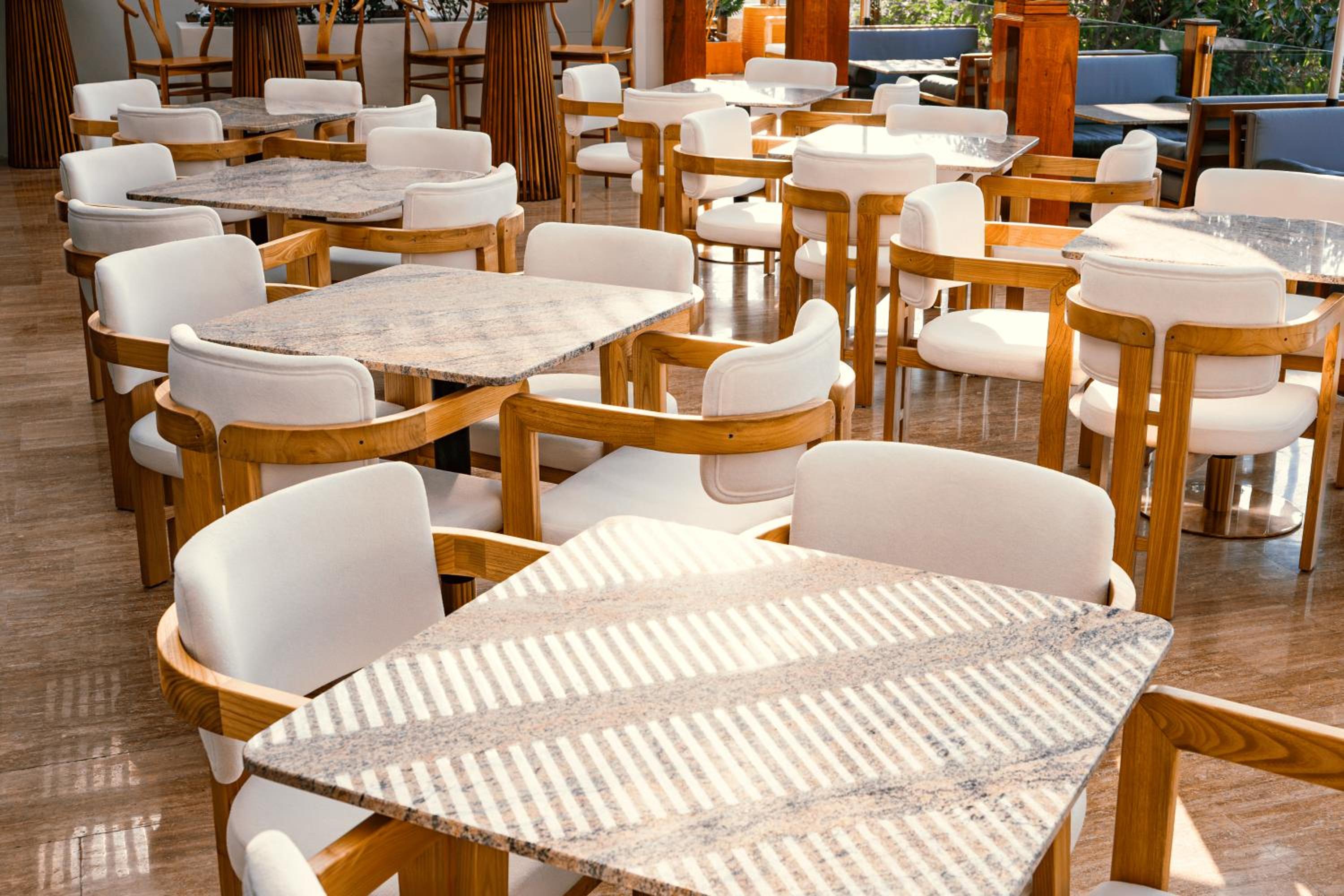 Dubai Marine Beach Resort & Spa