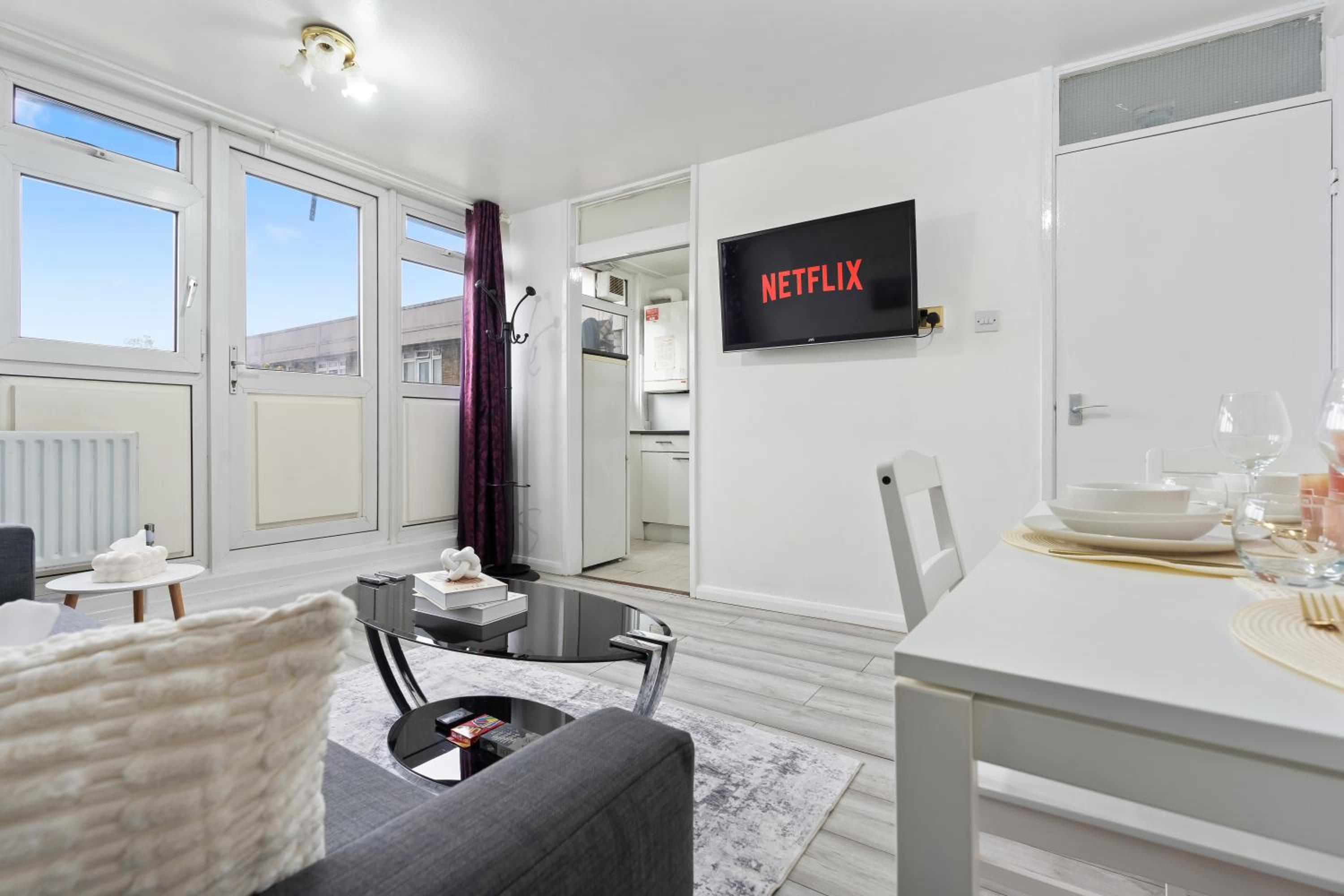 Modern 1-Bedroom Stockwell Apartment 15 mins to Central London - Perfect Base for Exploring London