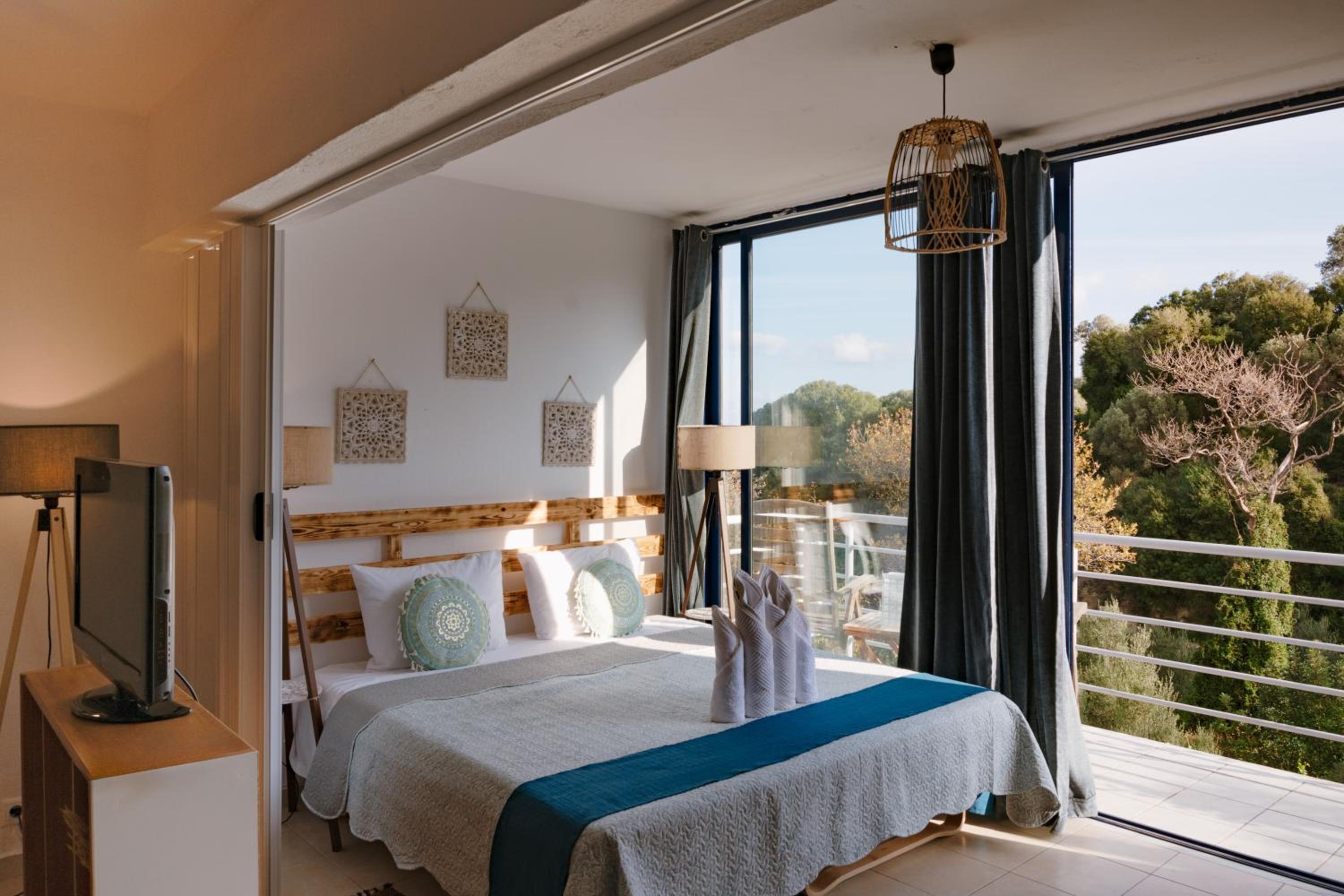 Villa Lira The Hidden Gem Above the Sea