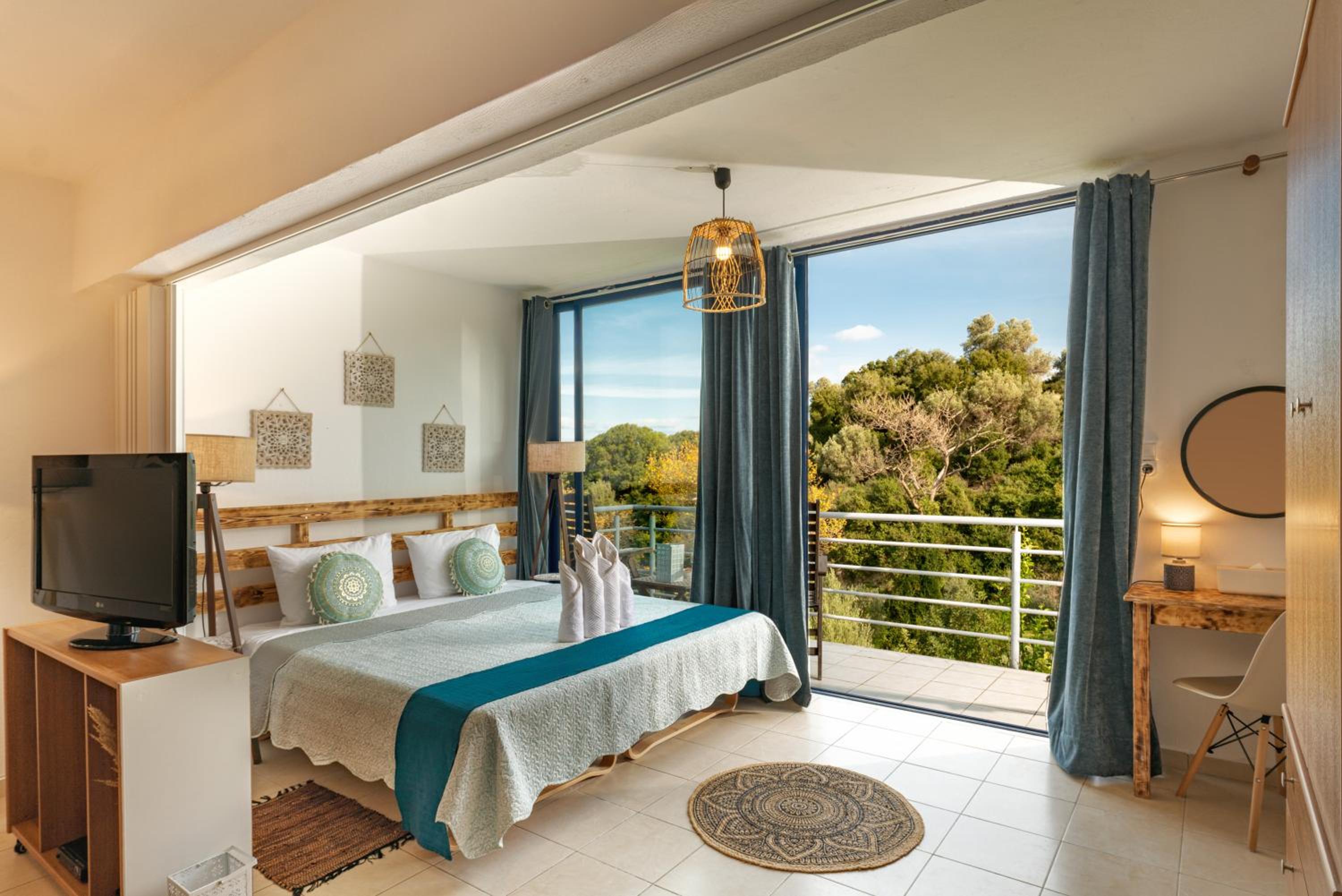 Villa Lira The Hidden Gem Above the Sea
