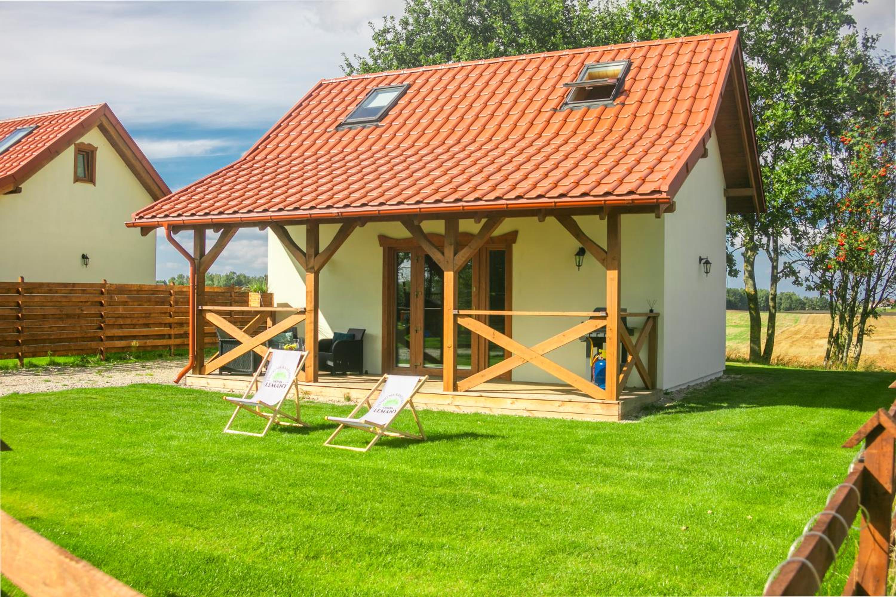 Ostoja Lemany - domki na Kaszubach, sauna, balia-jacuzzi, plac zabaw, tyrolka , dwa boiska, miejsce na ognisko, grill gazowy