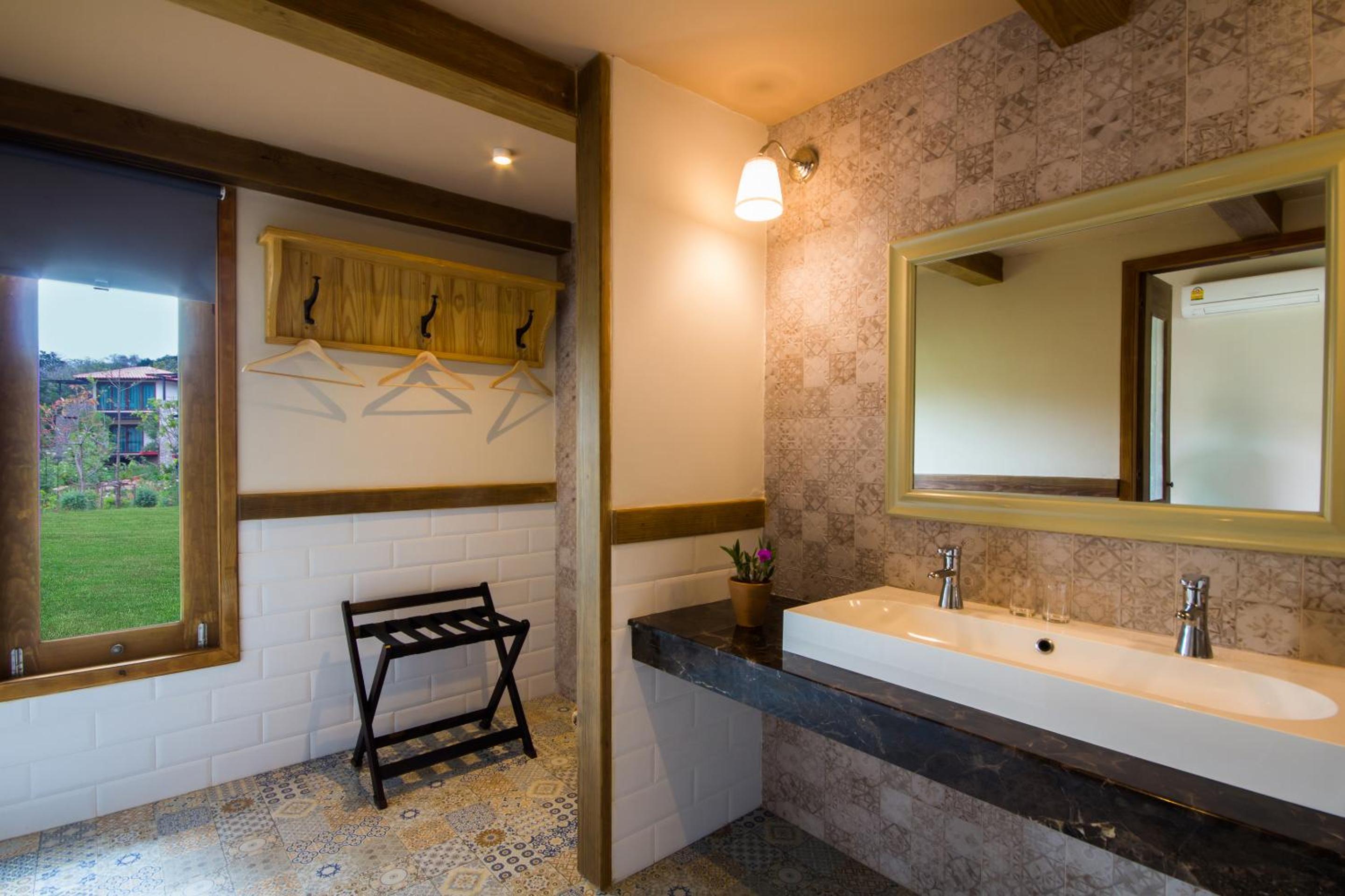 Mela Garden Retreat Cottage